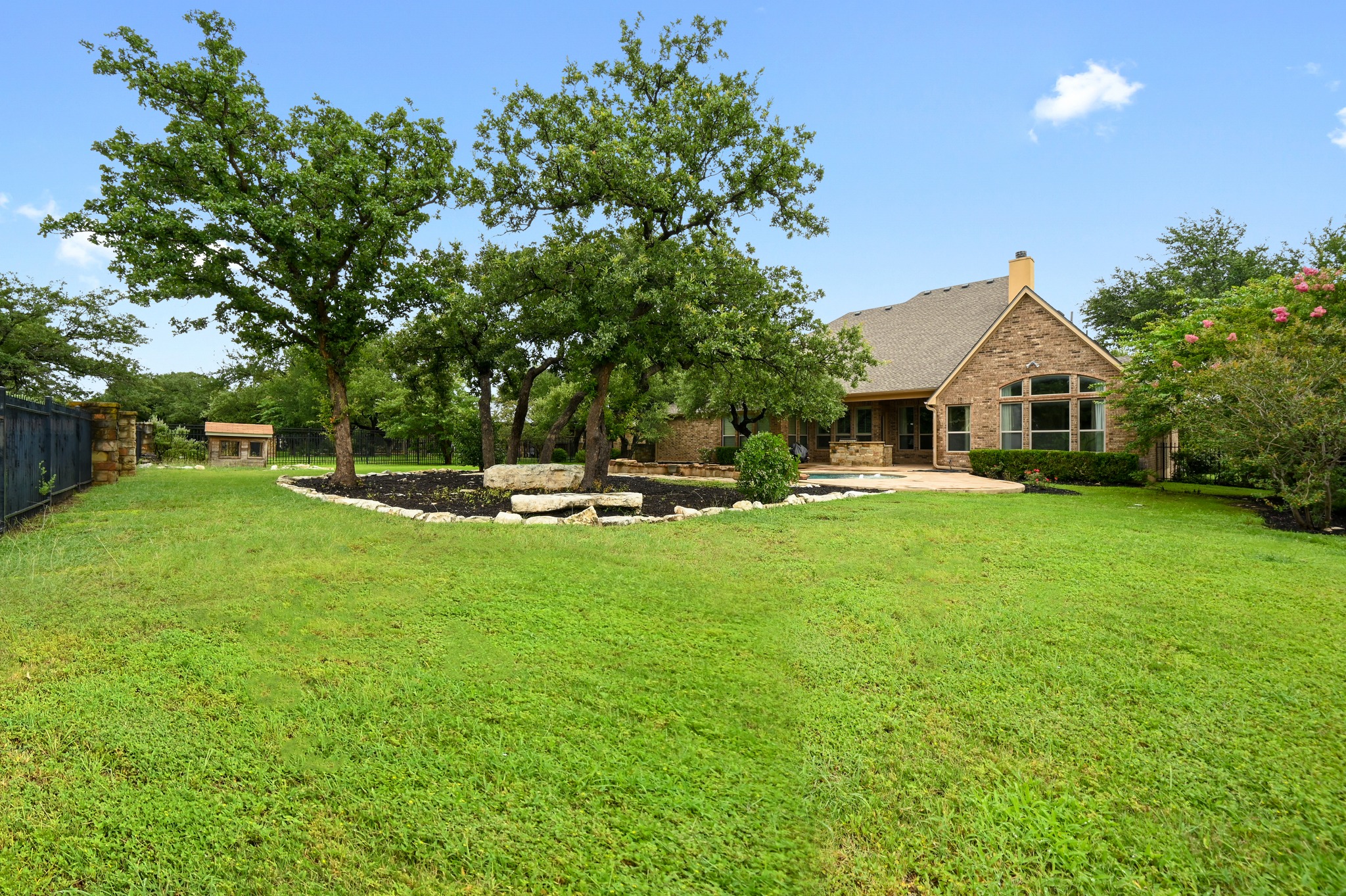 main property photo 35