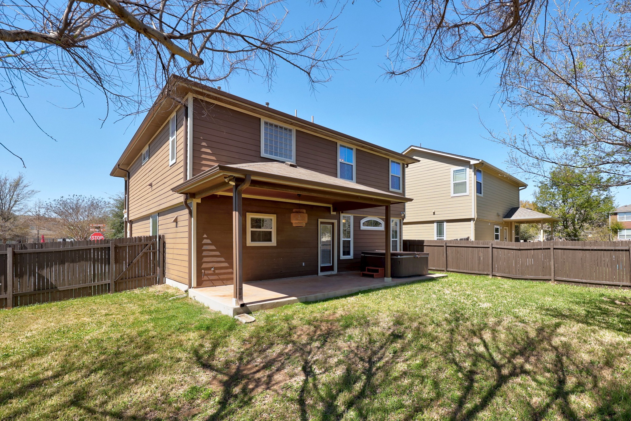 main property photo 33