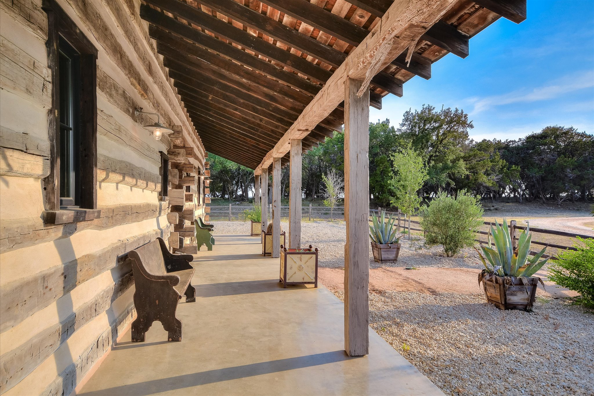 main property photo 29