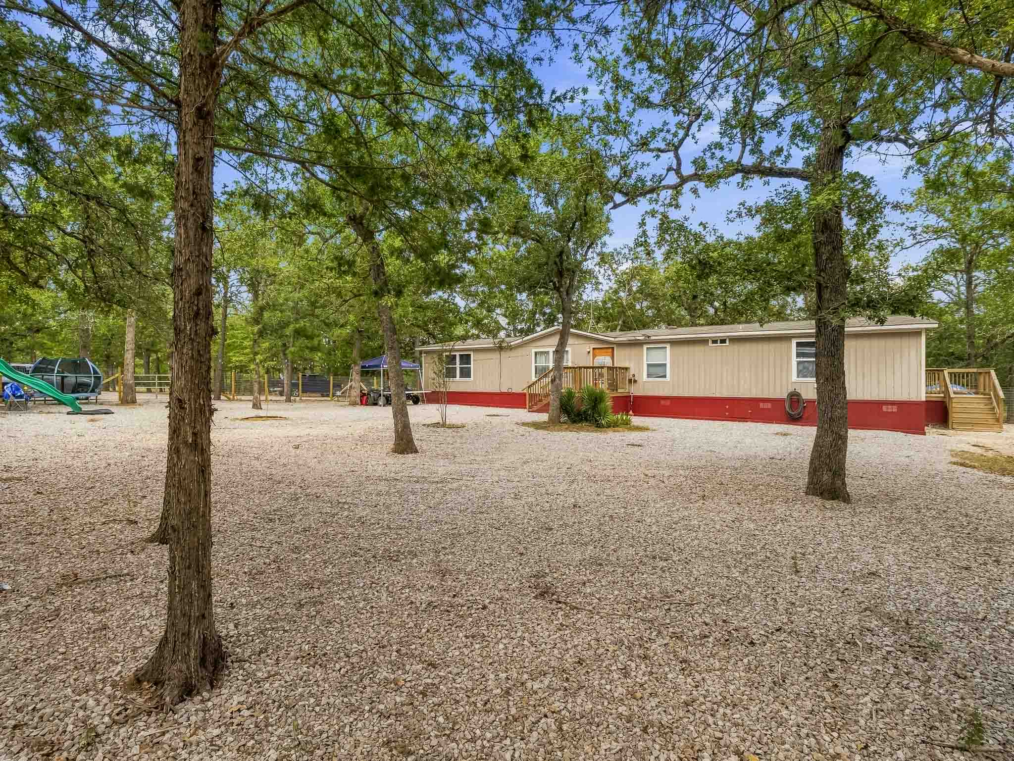 main property photo 22