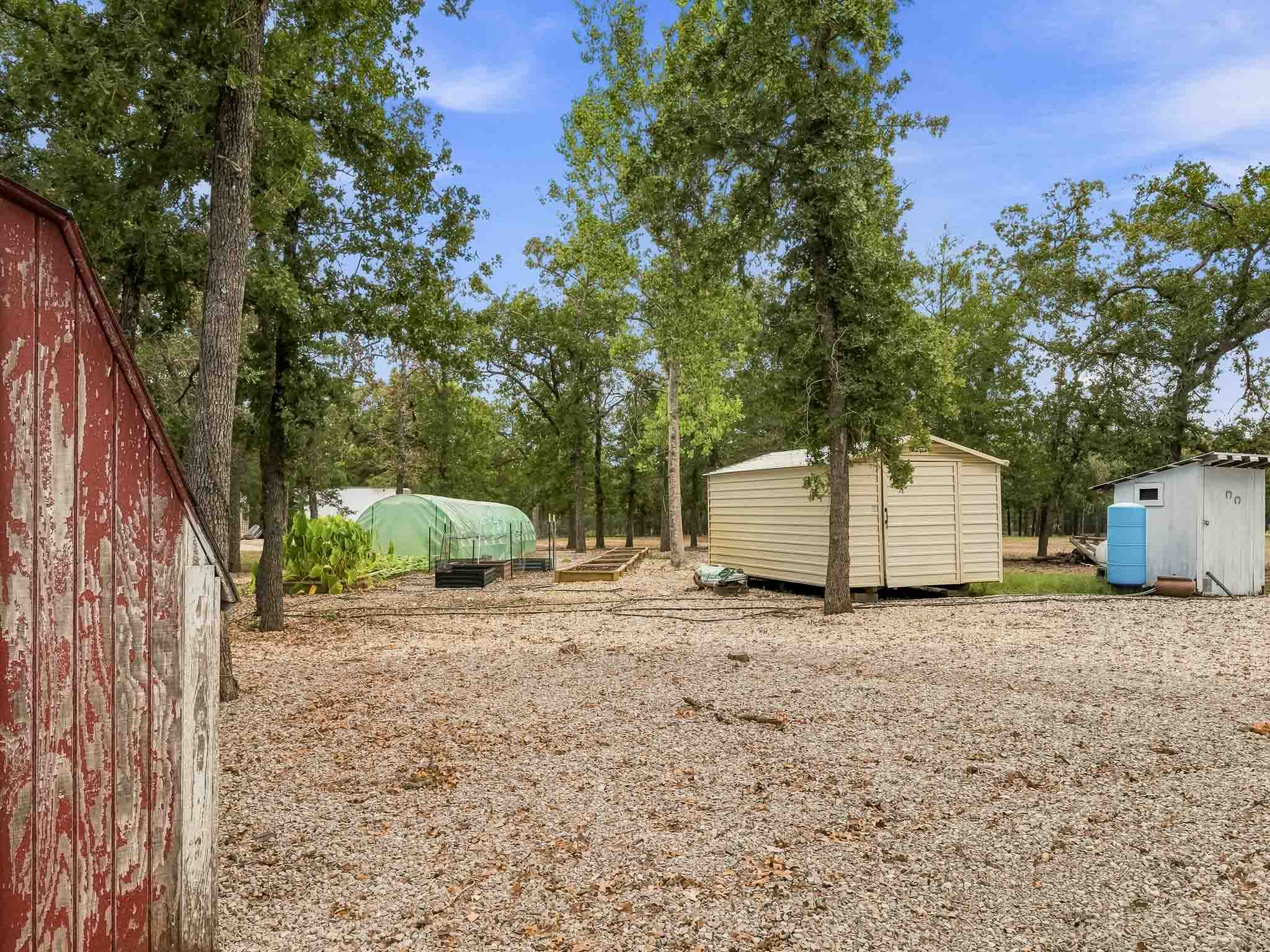 main property photo 39