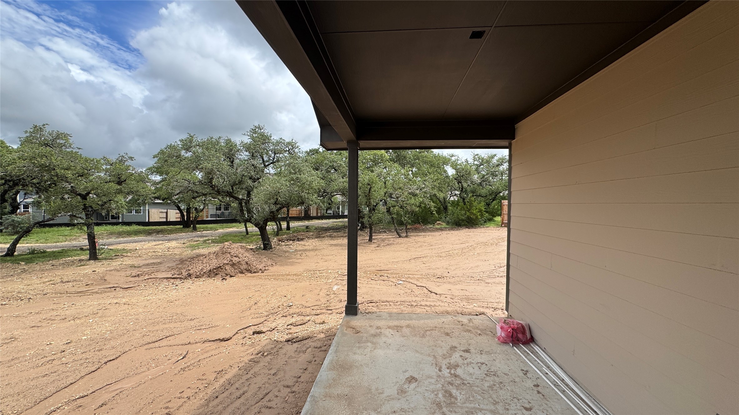 main property photo 12