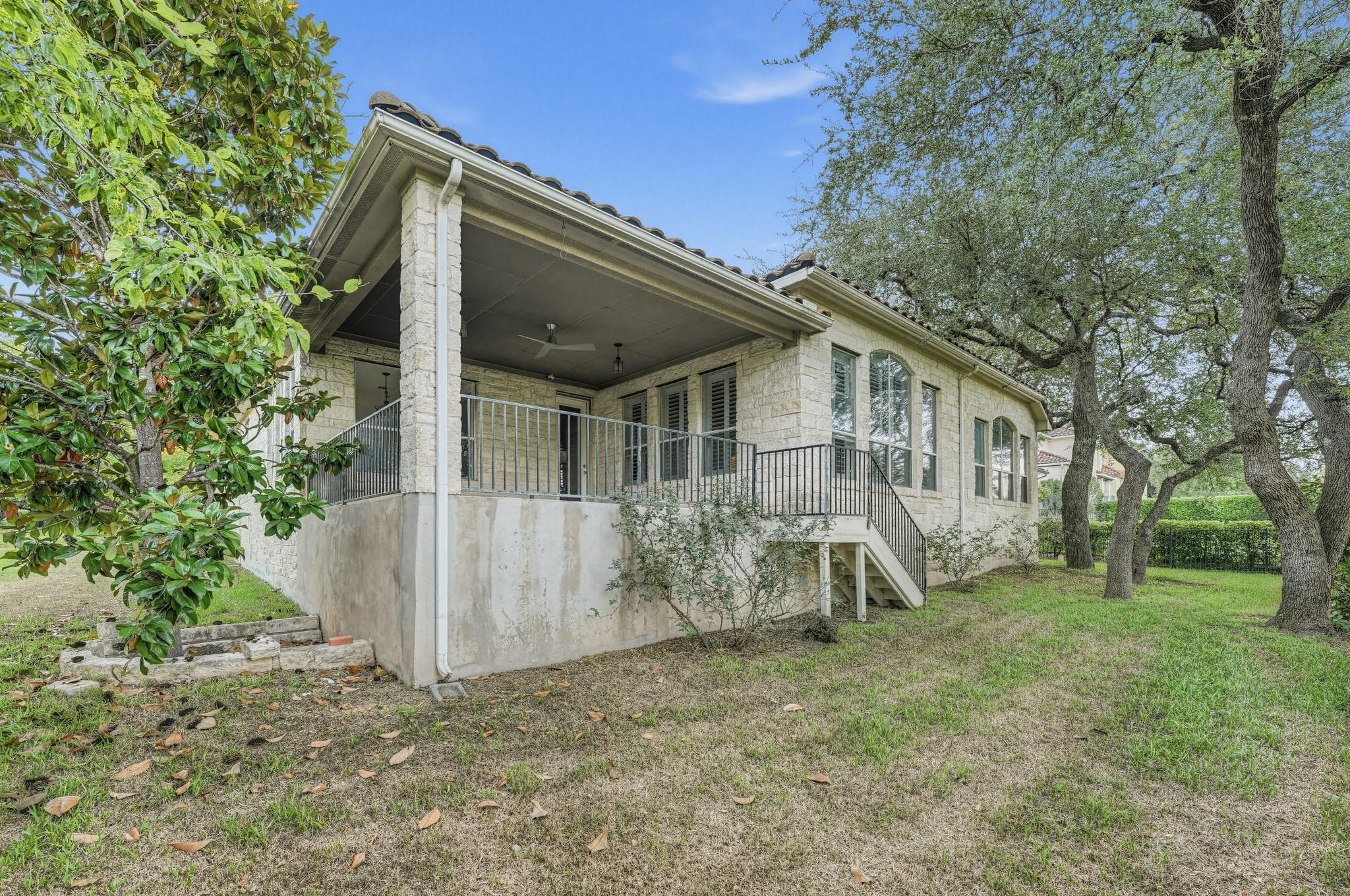 main property photo 33
