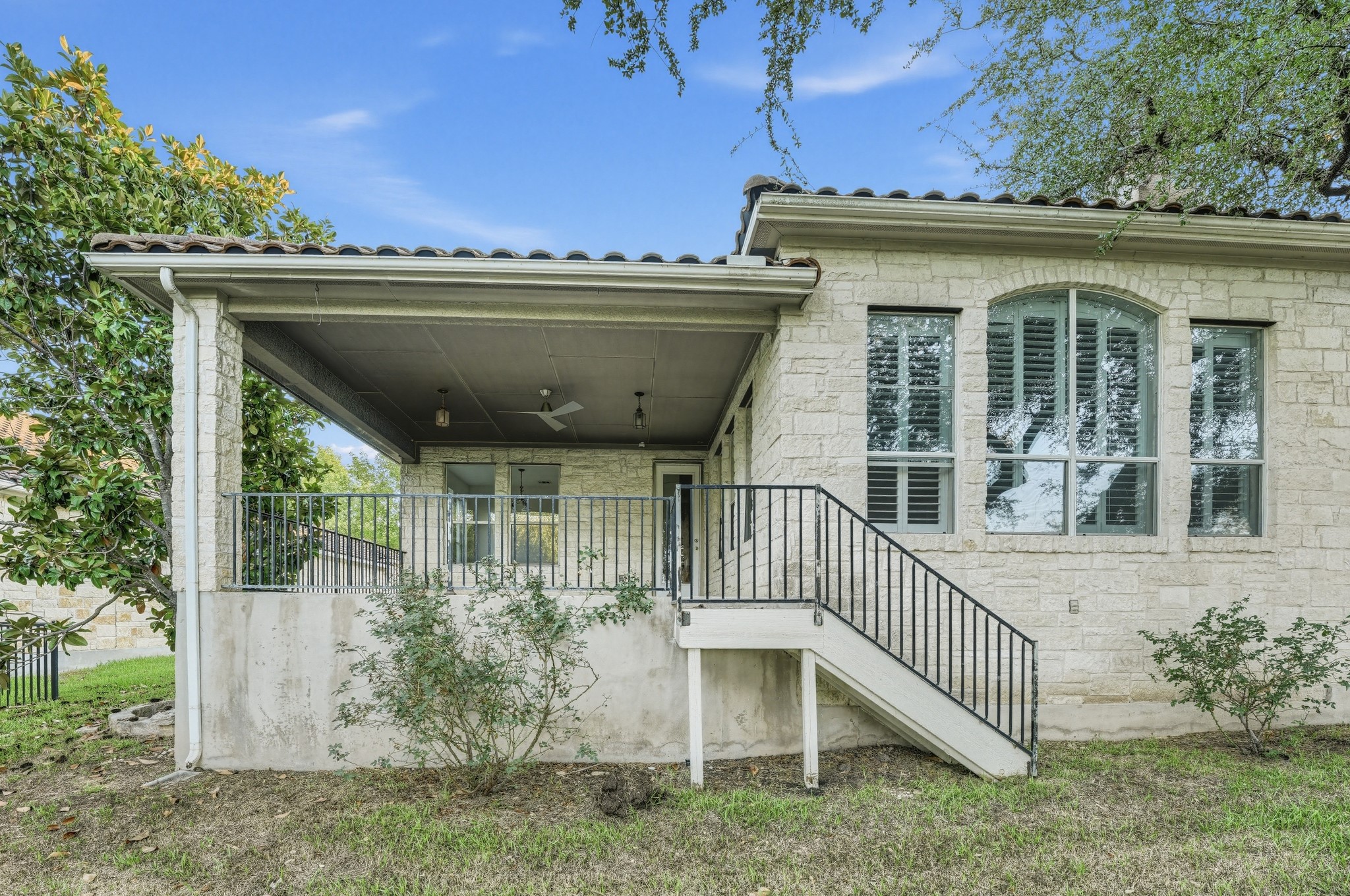 main property photo 35