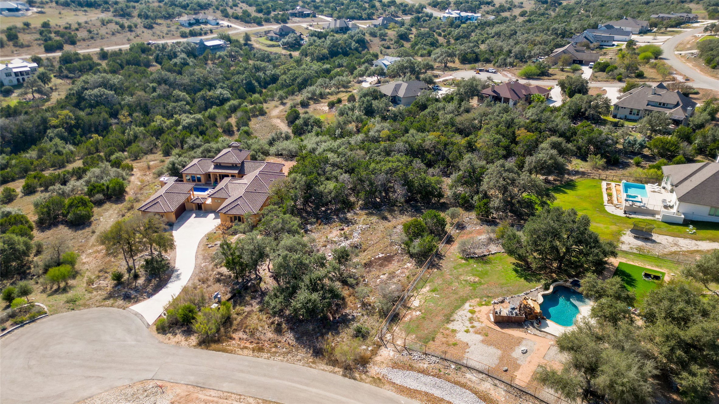 main property photo 5