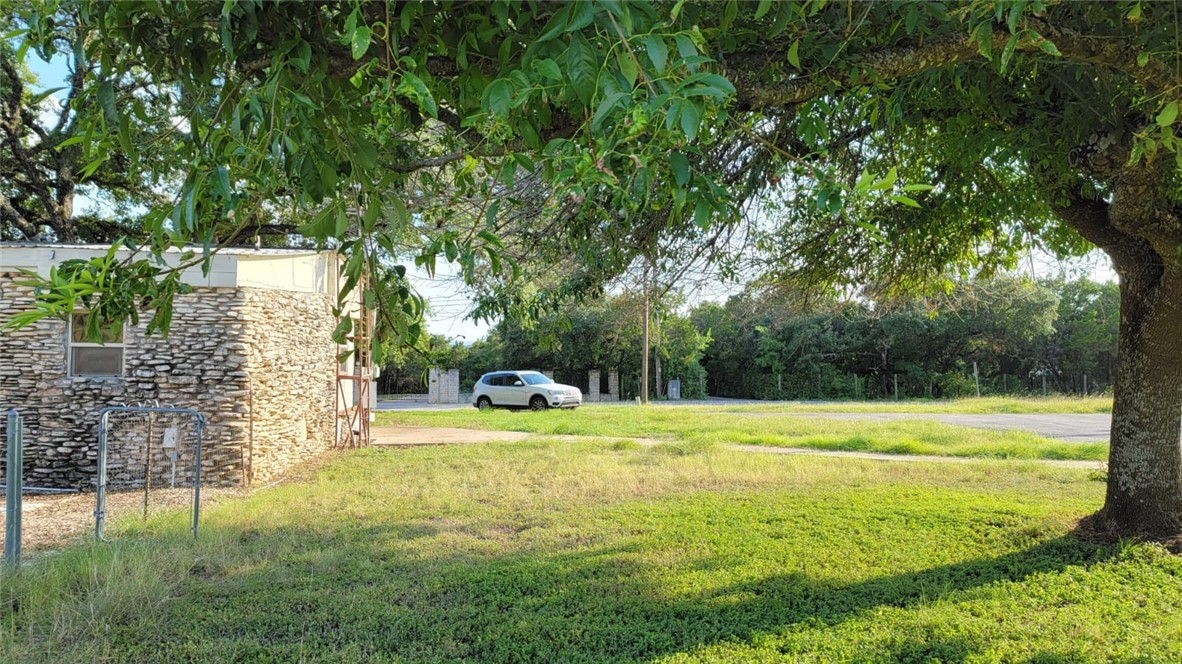 main property photo 9