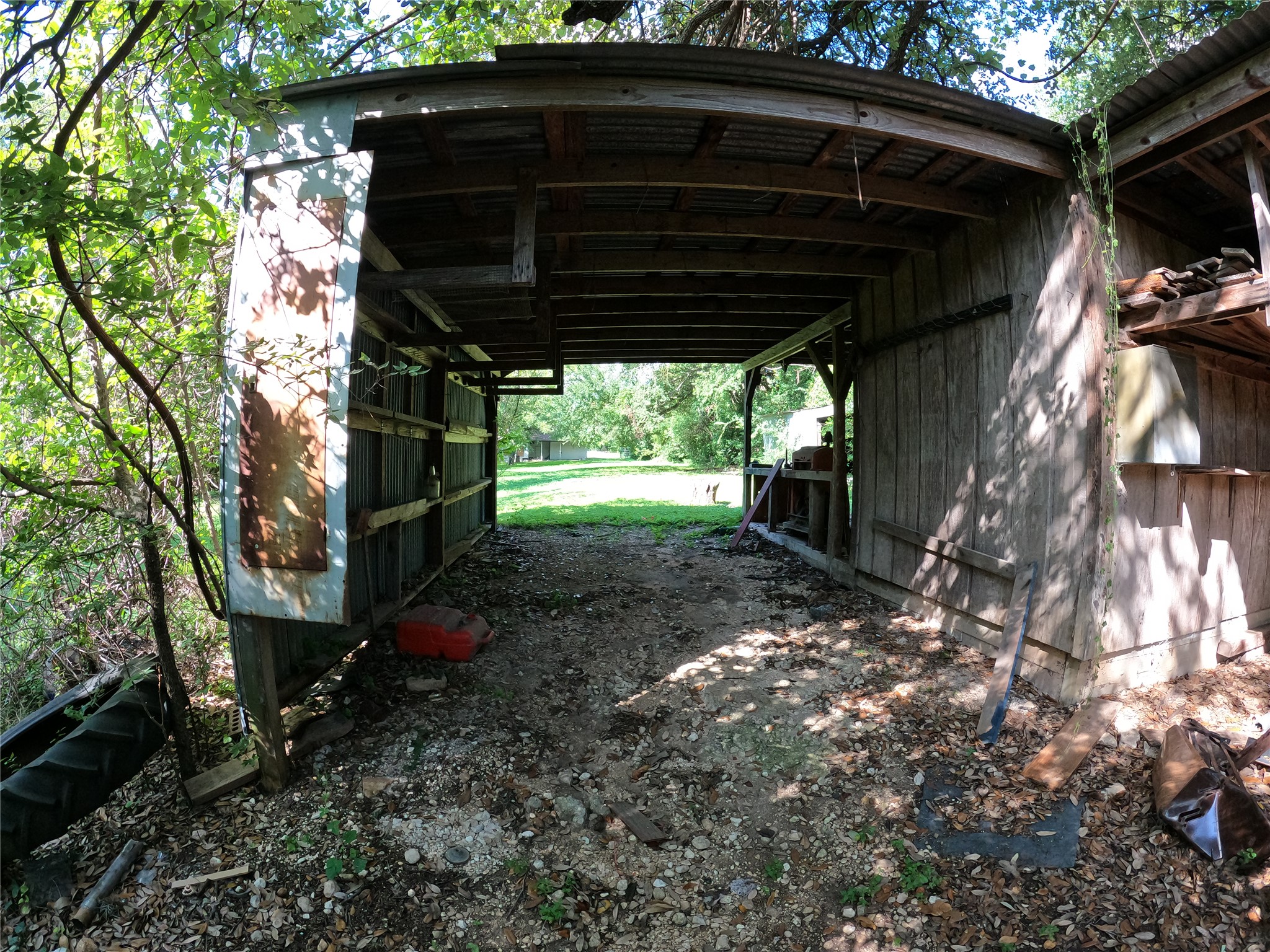 main property photo 16