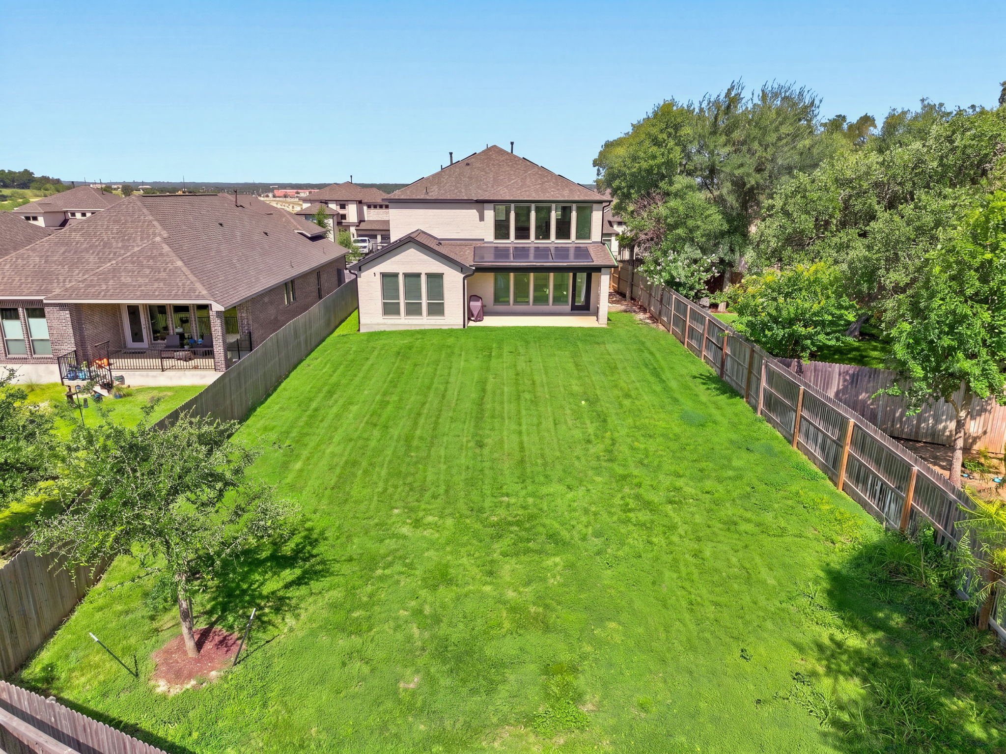 main property photo 38
