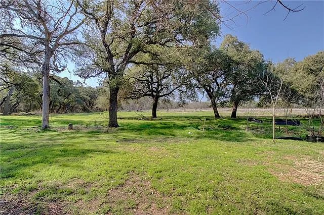 main property photo 10