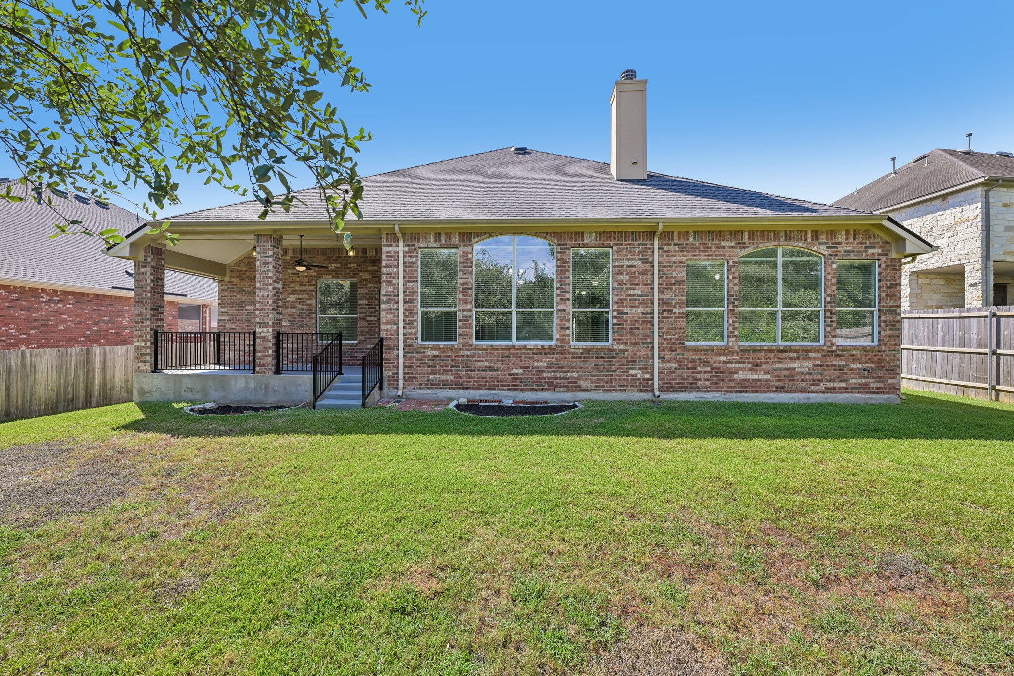 main property photo 32
