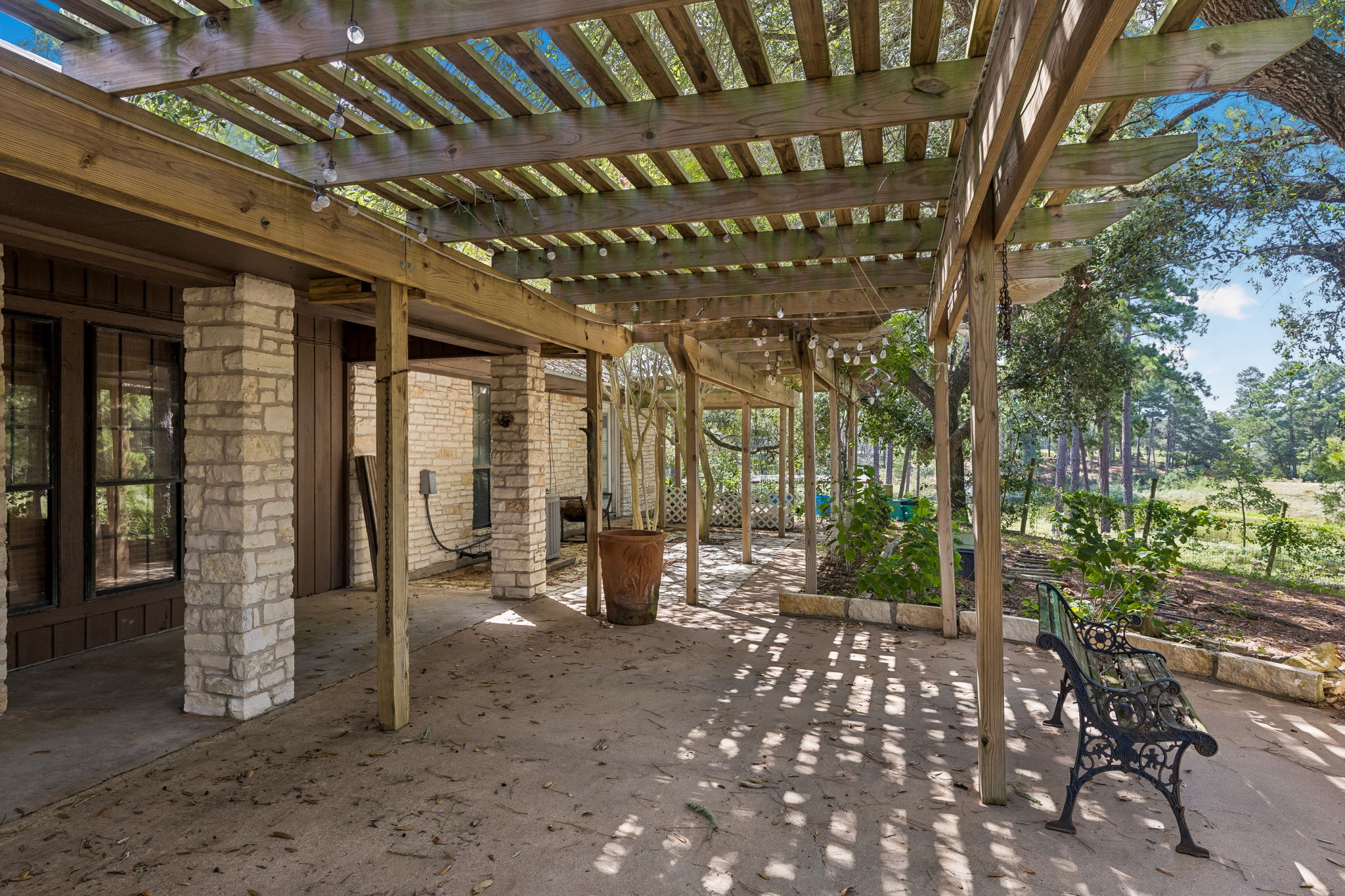 main property photo 24