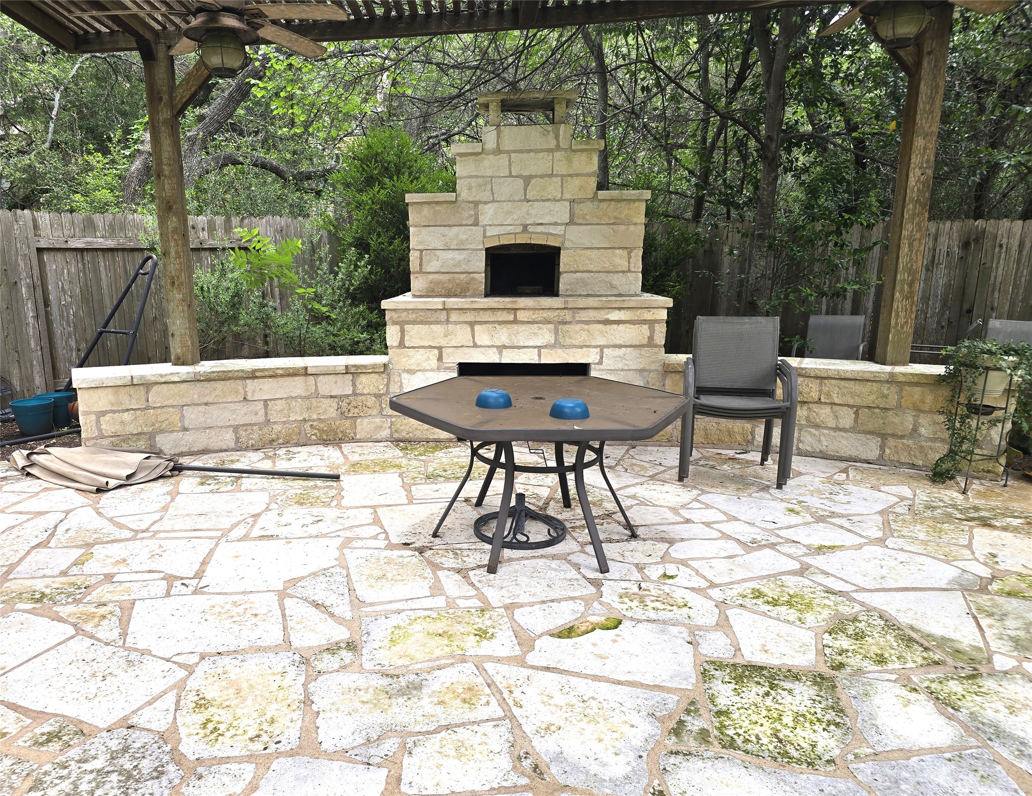 main property photo 25
