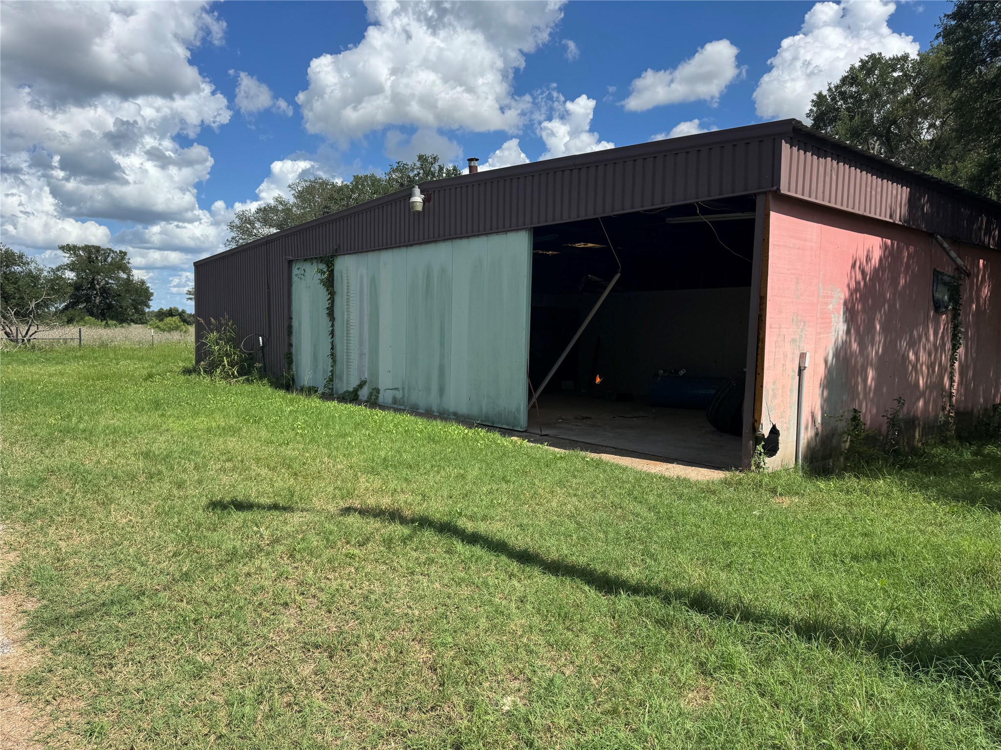main property photo 18
