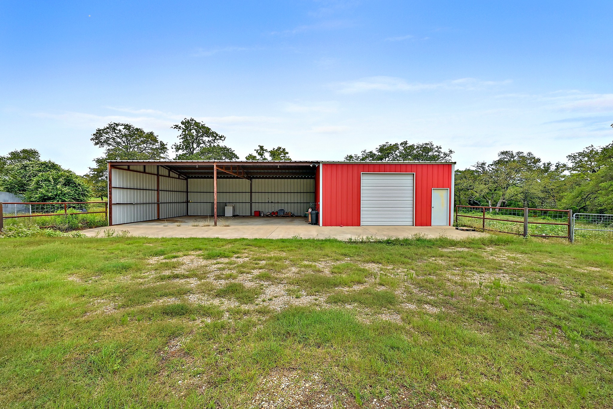 main property photo 27