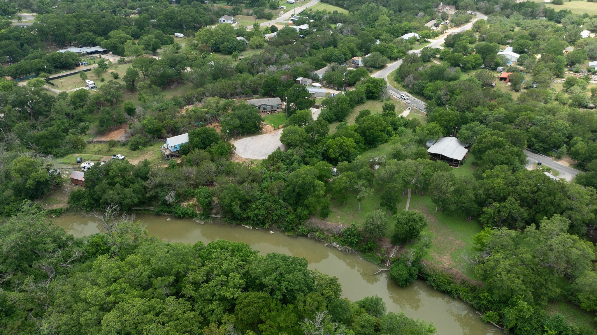 main property photo 22