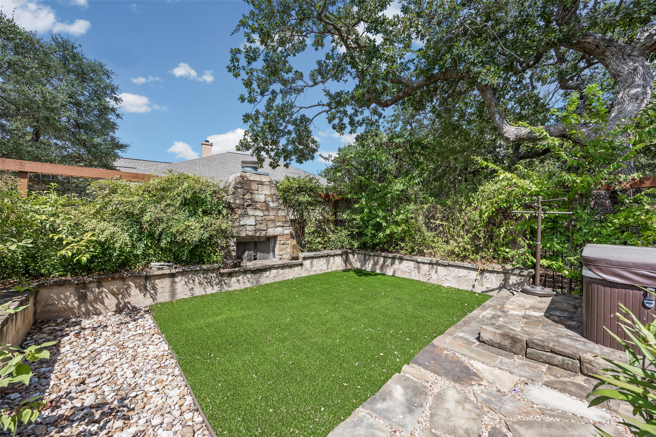 main property photo 35