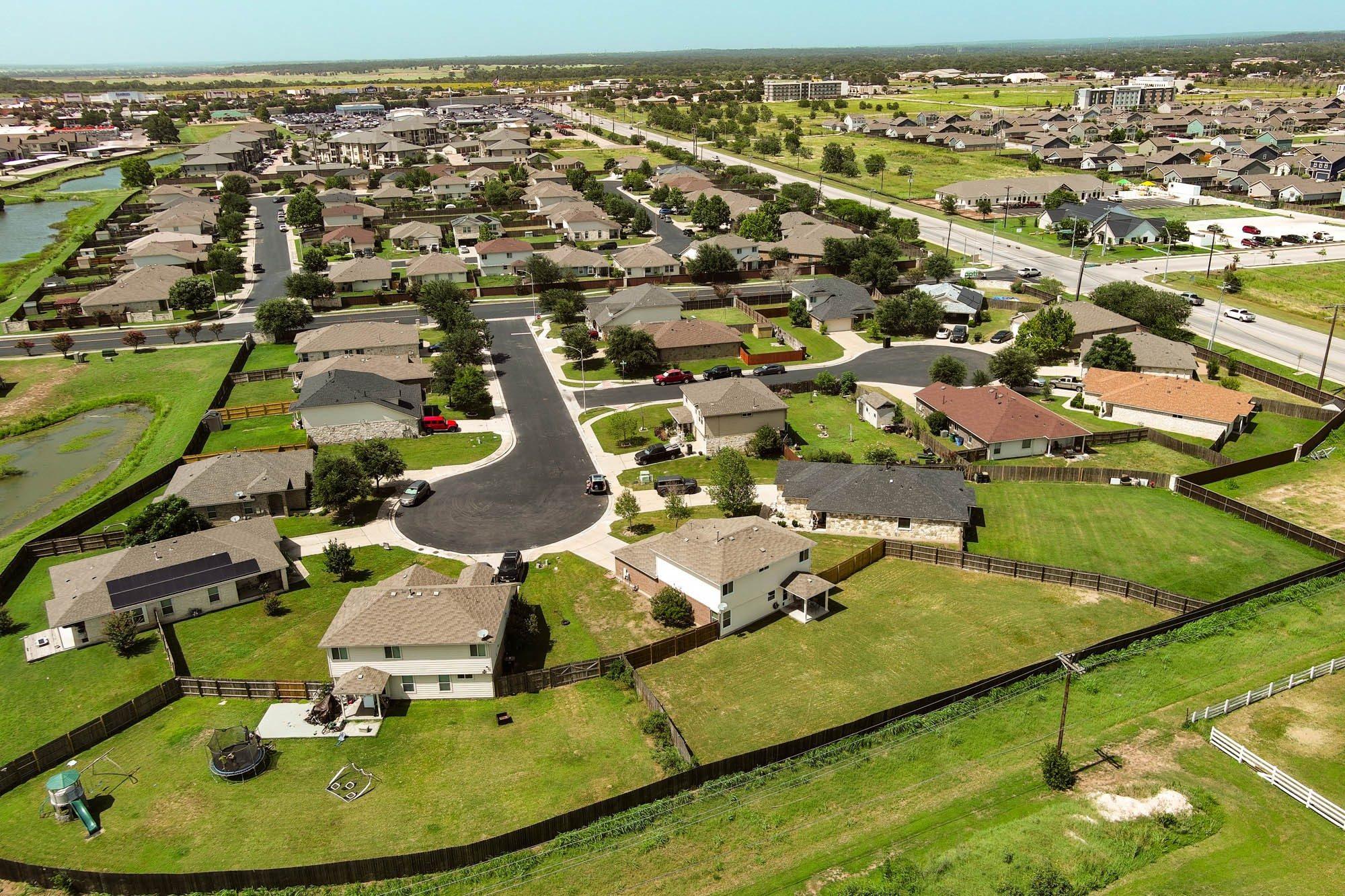 main property photo 36