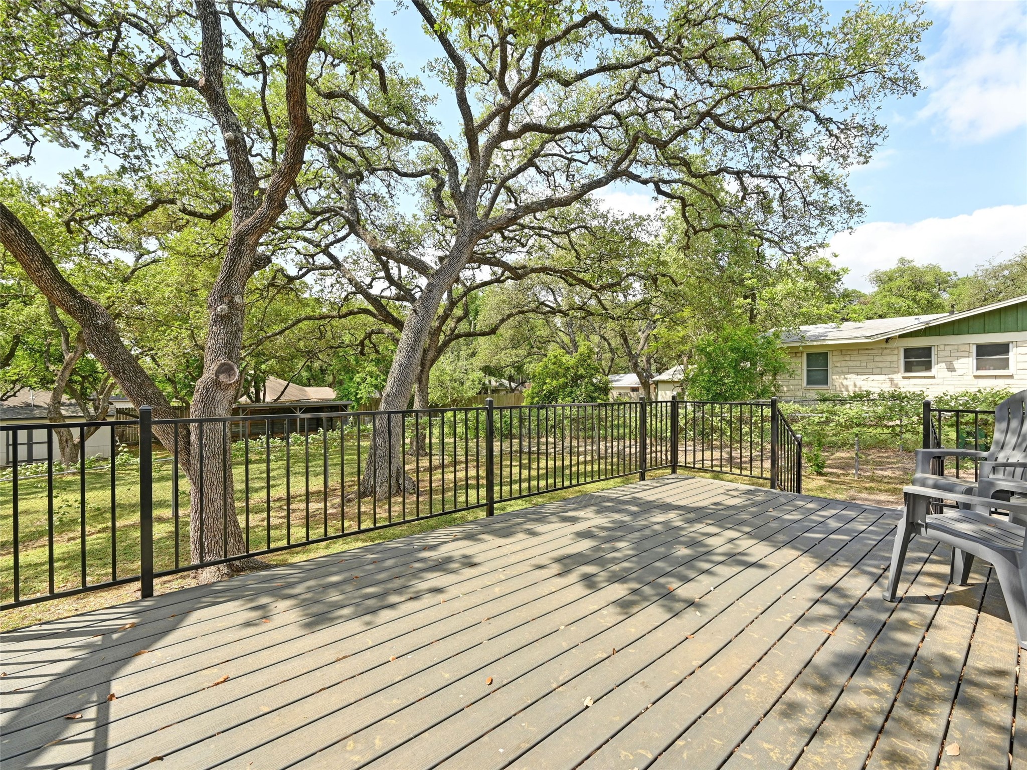 main property photo 22