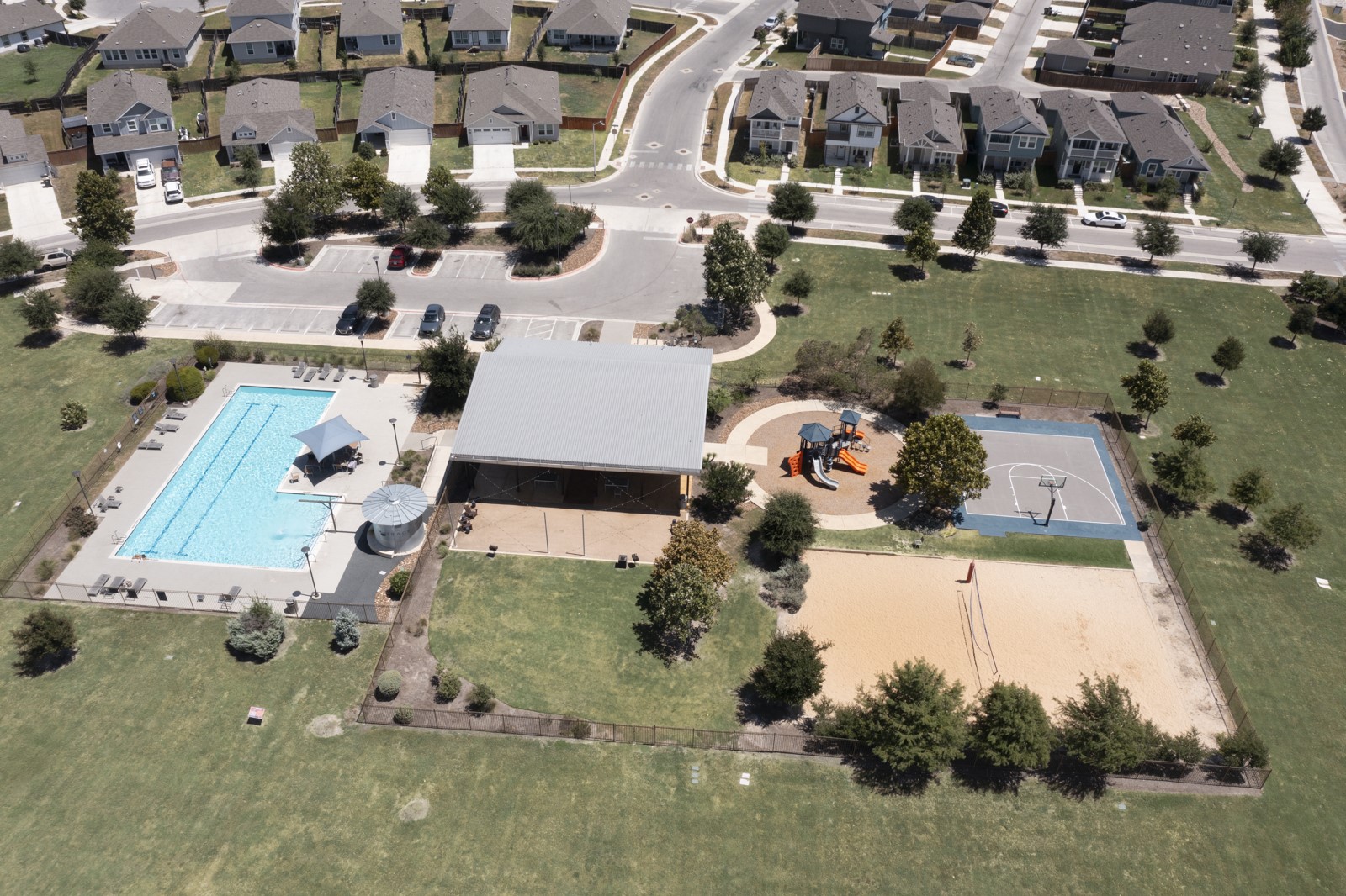 main property photo 33