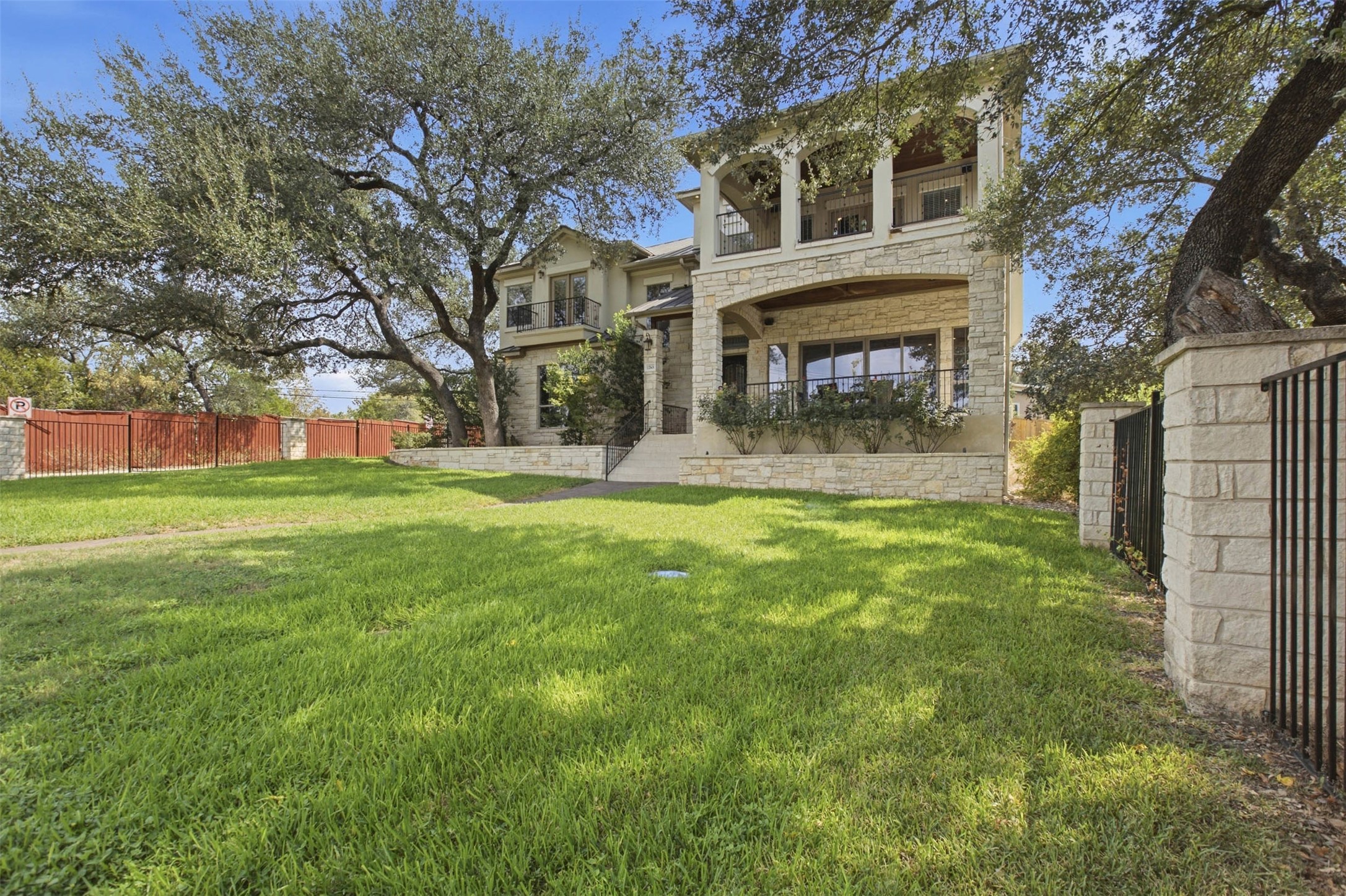 main property photo 35