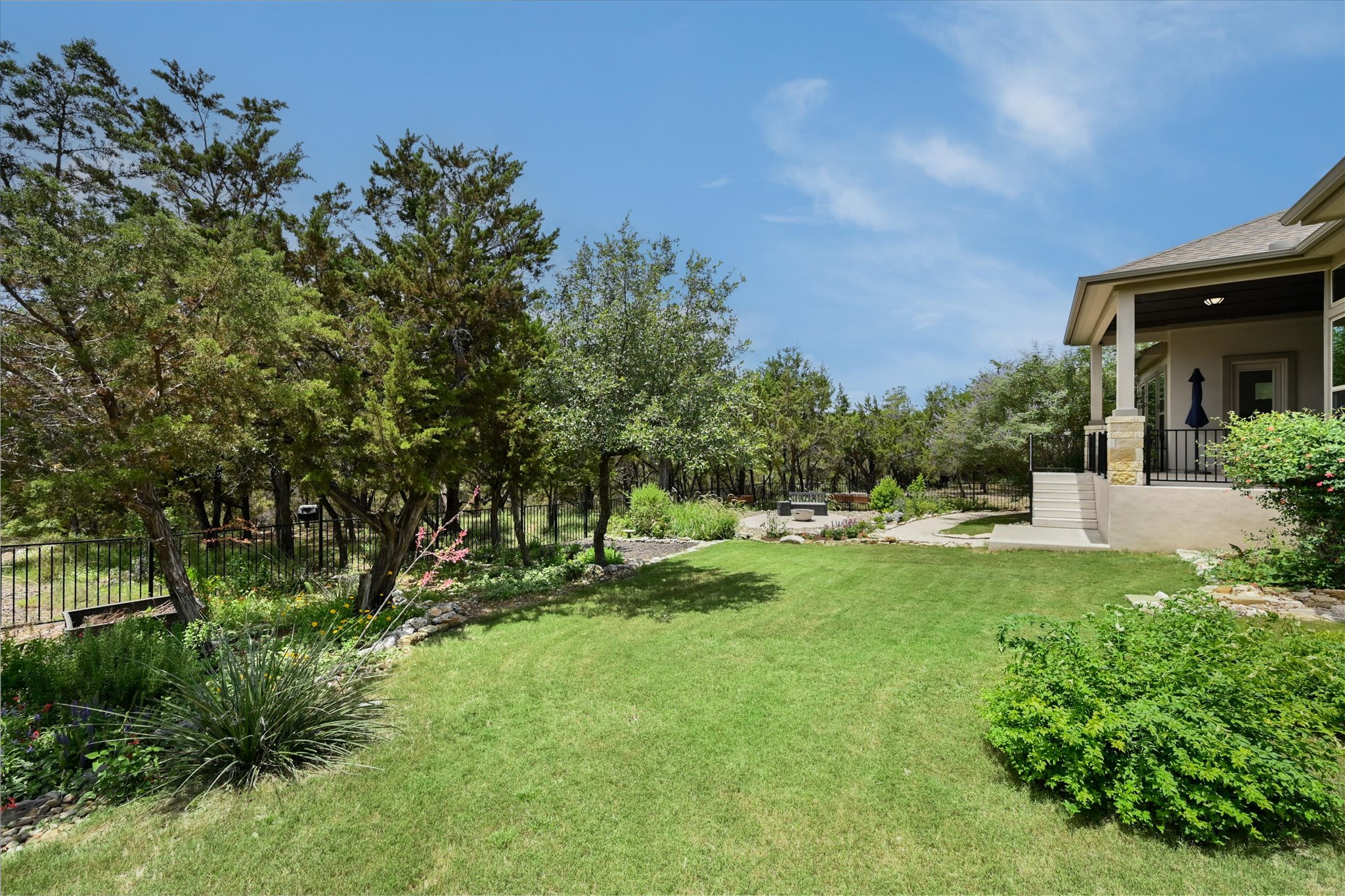 main property photo 29