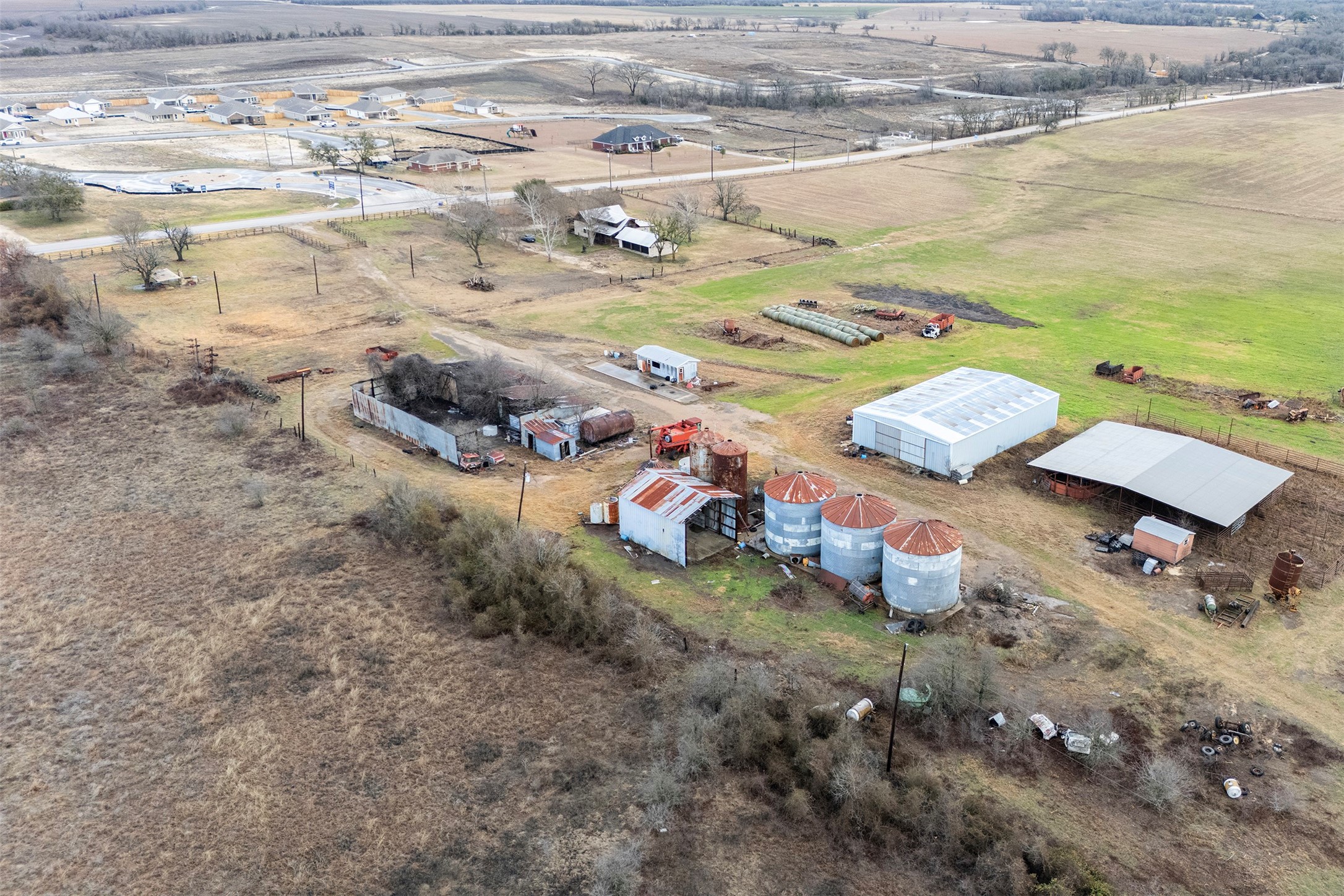main property photo 7
