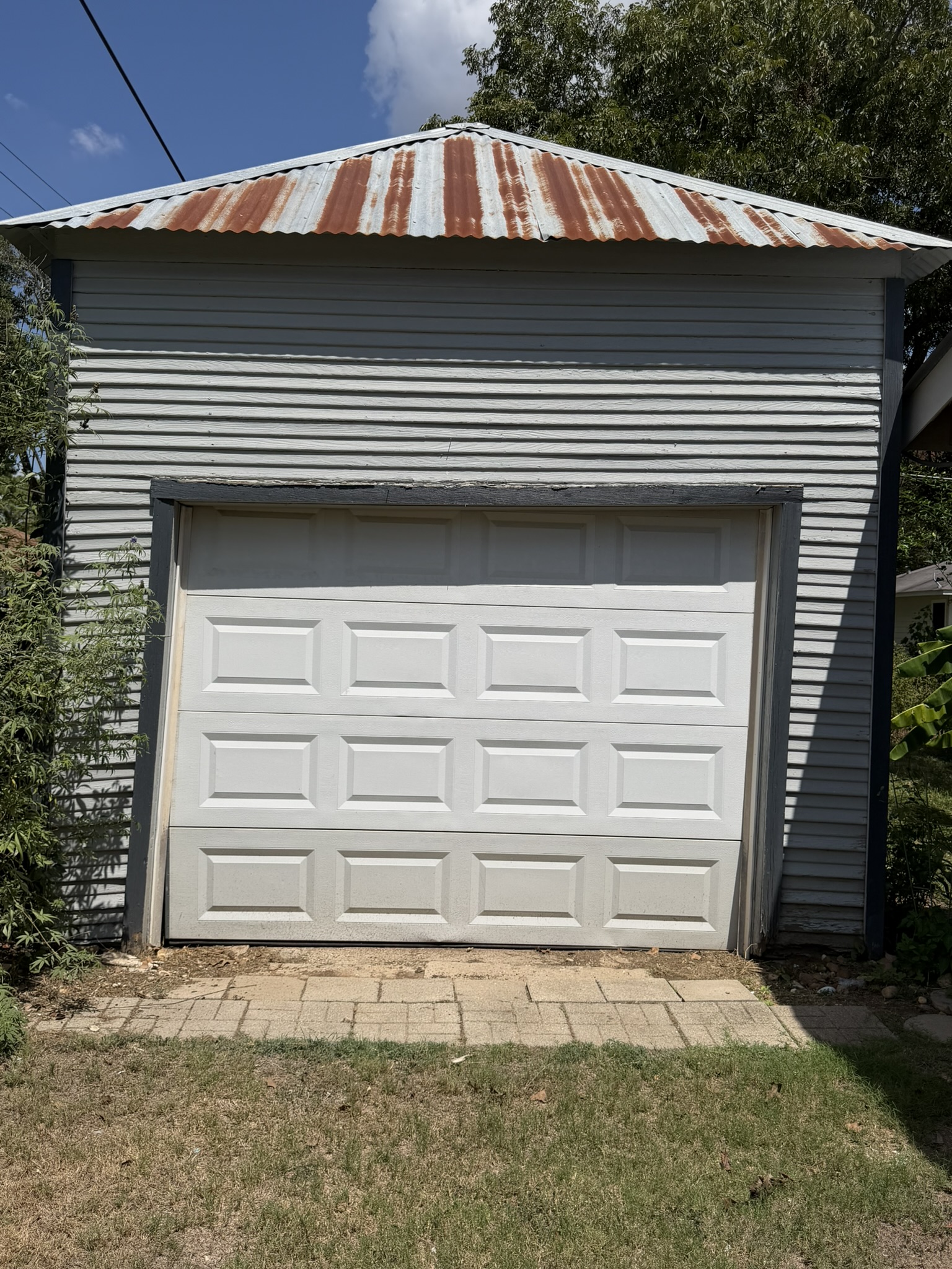 main property photo 7