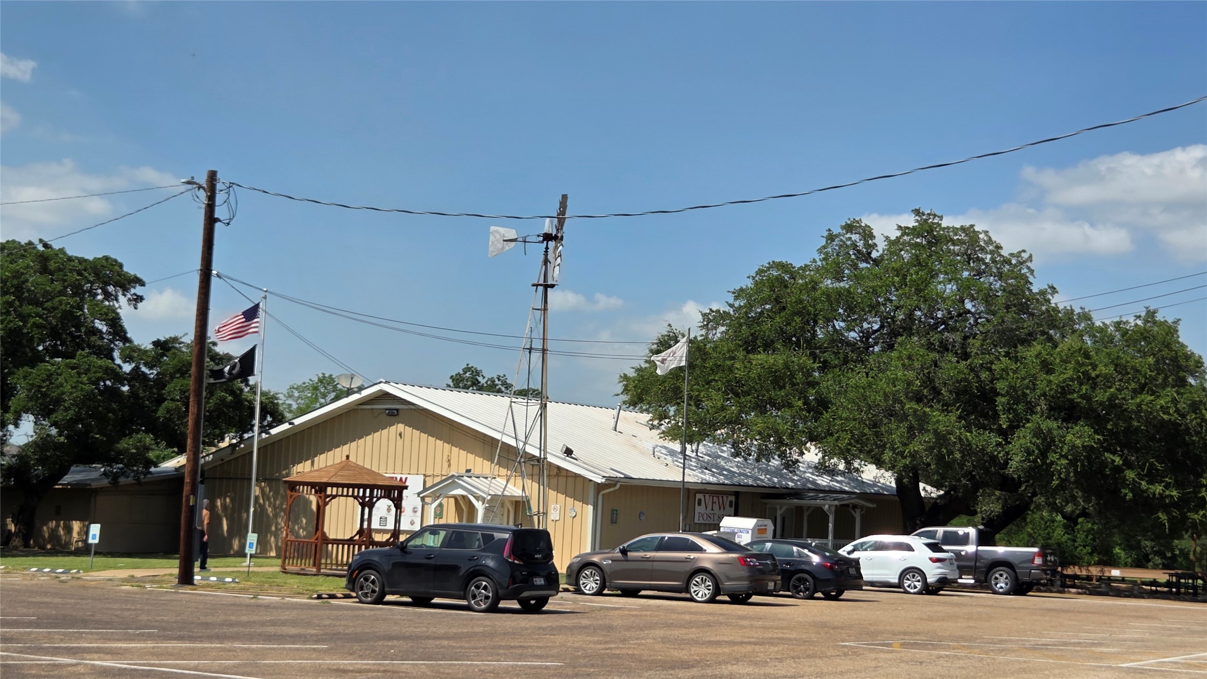 main property photo 25