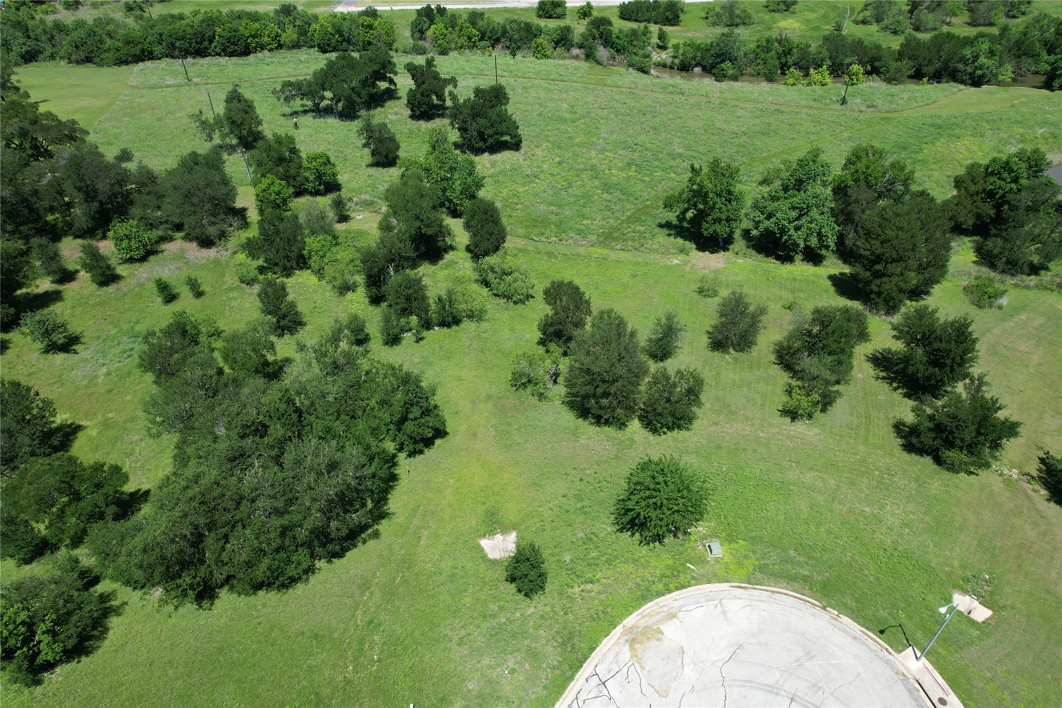 main property photo 31