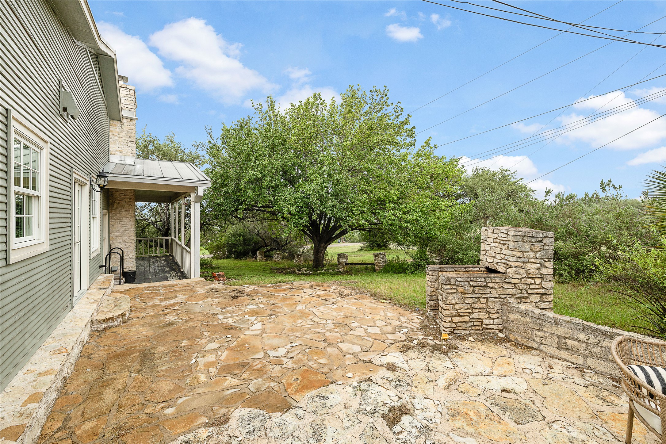 main property photo 31