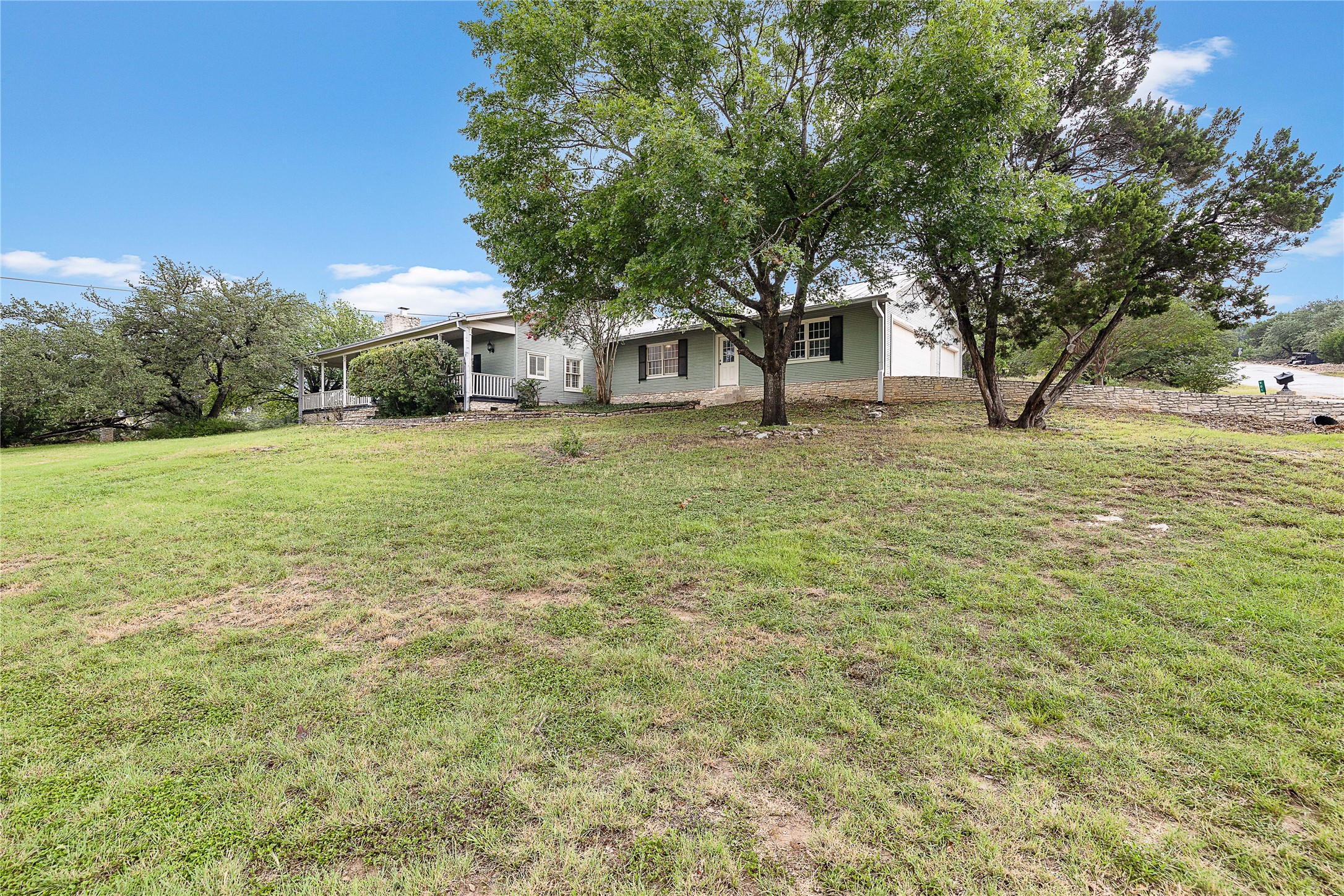 main property photo 37