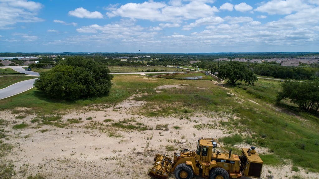 main property photo 13