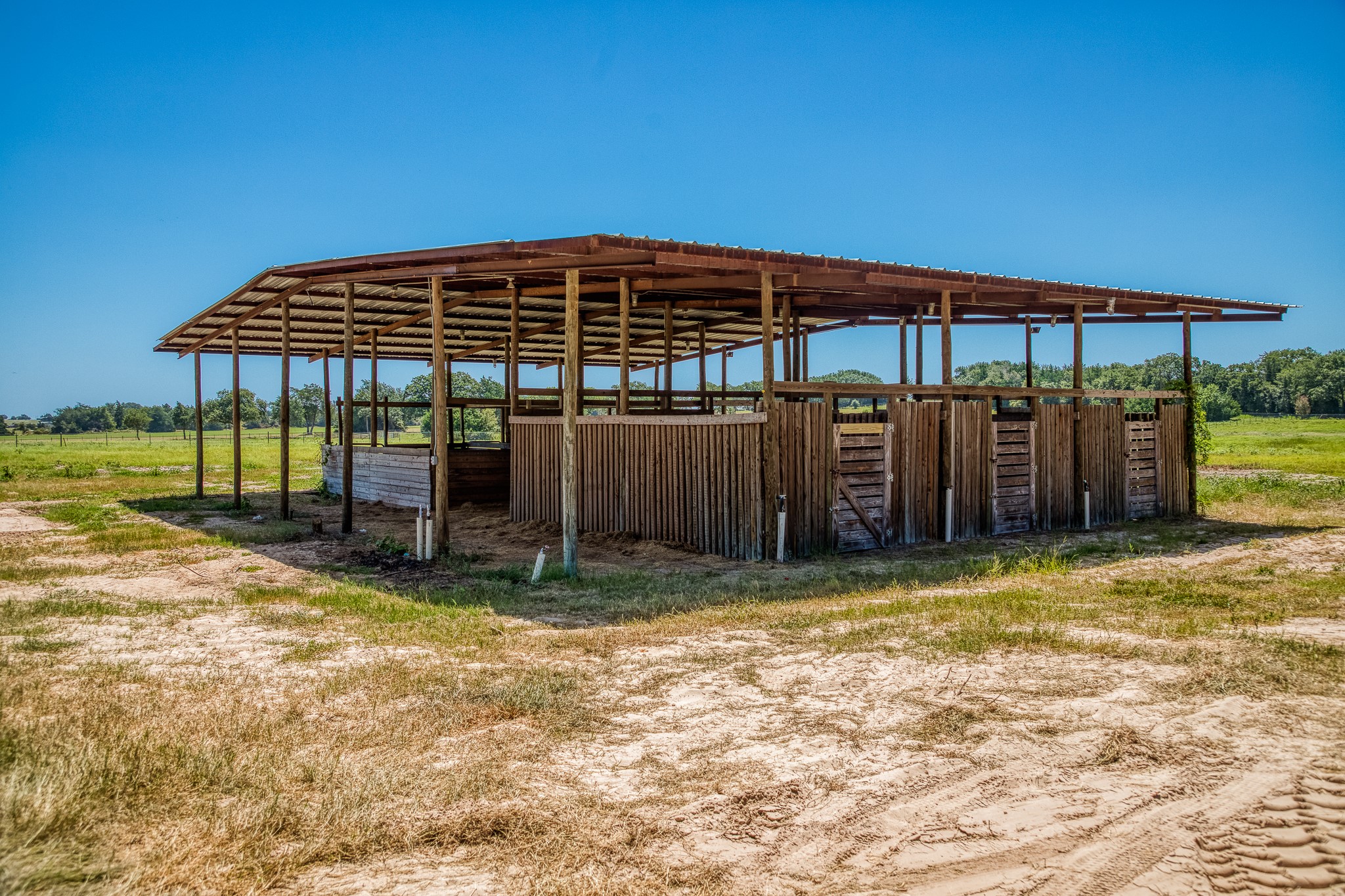 main property photo 15