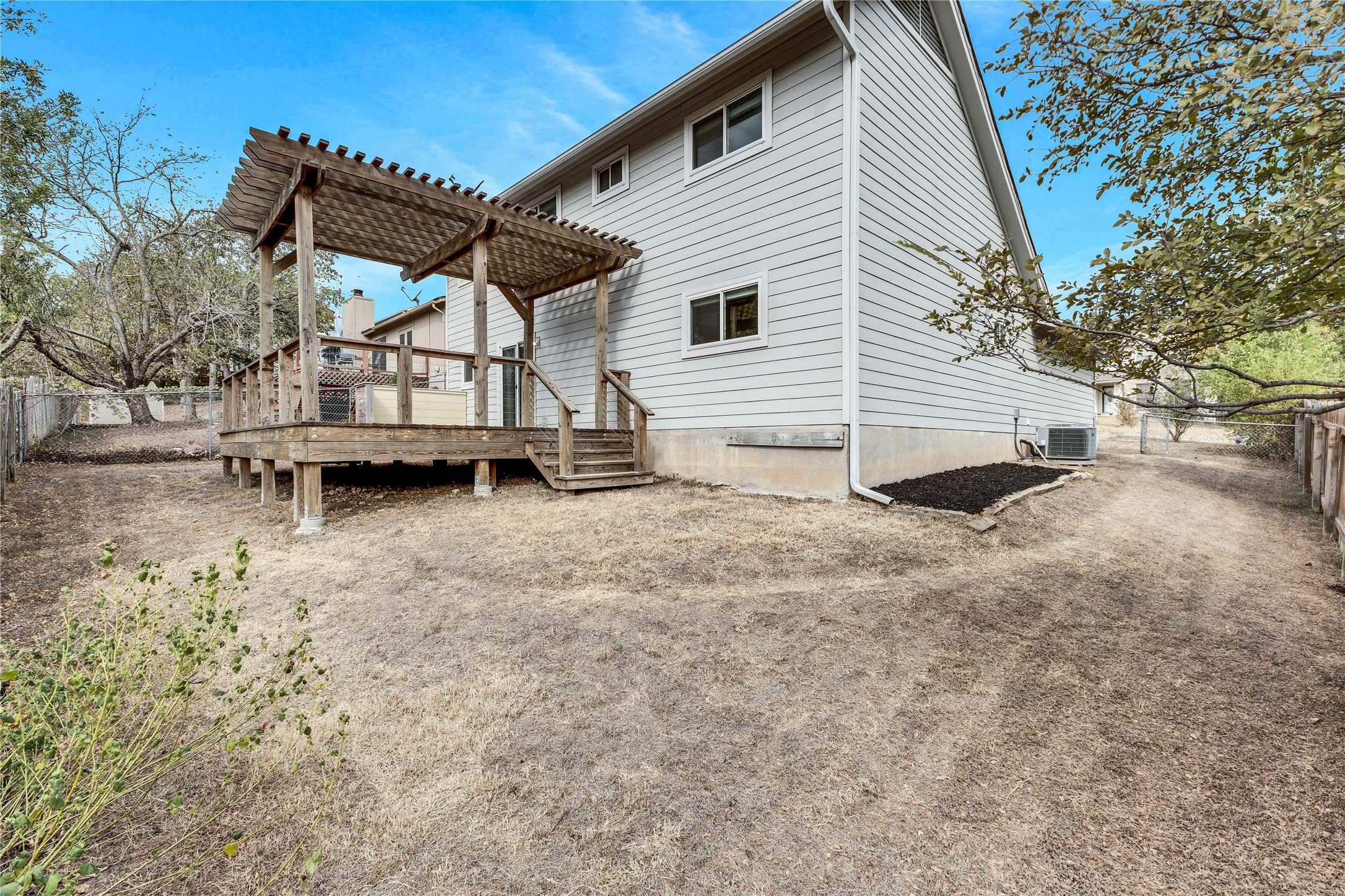 main property photo 24