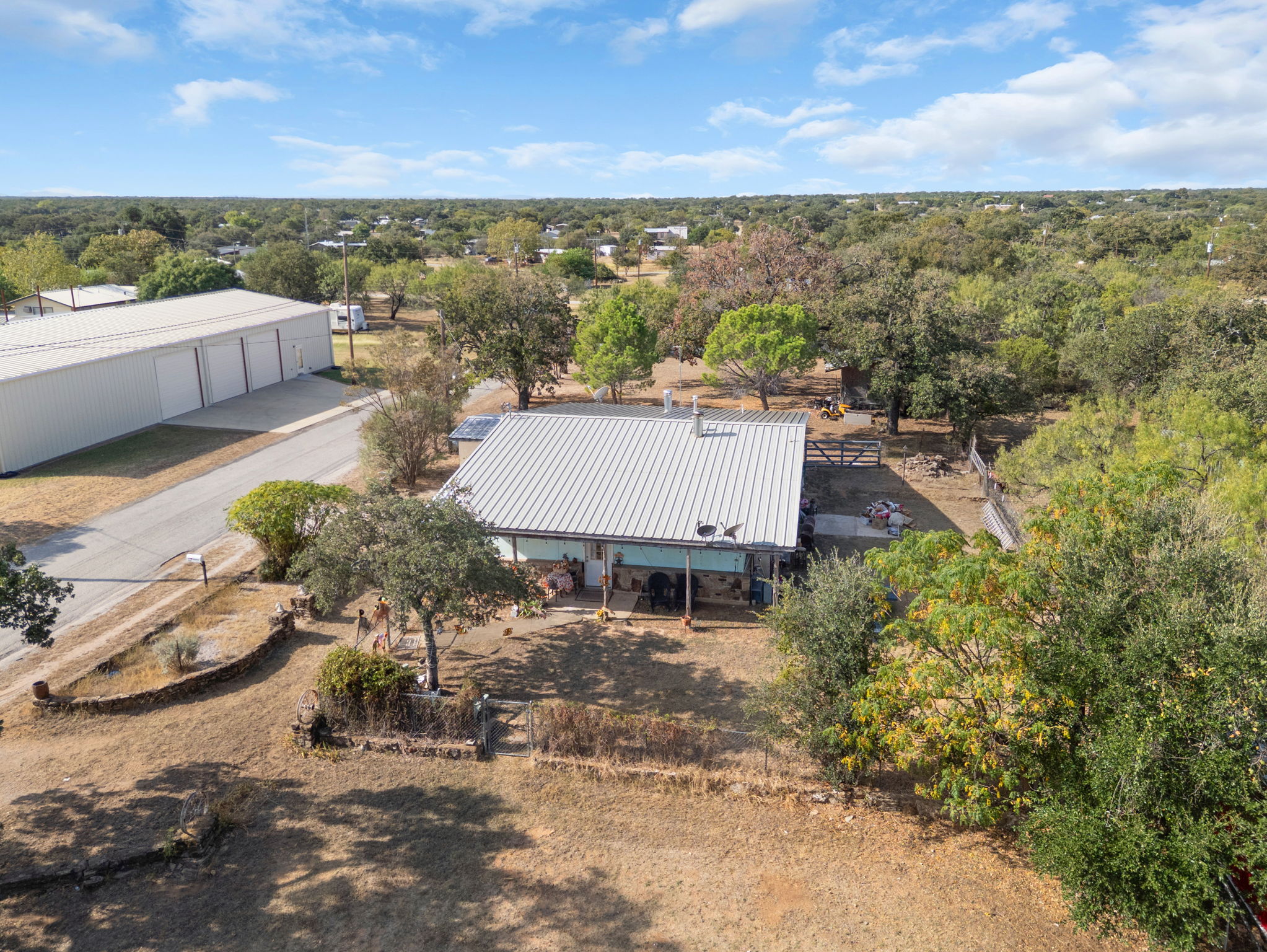 main property photo 12