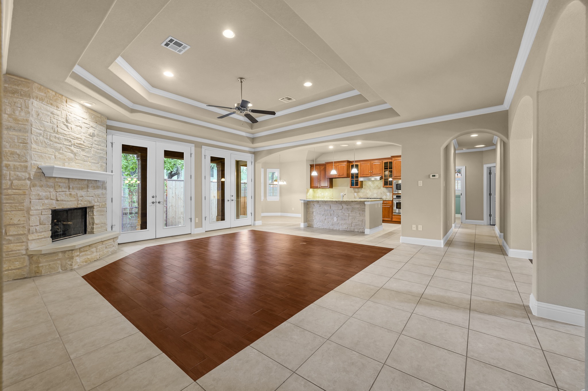 main property photo 6