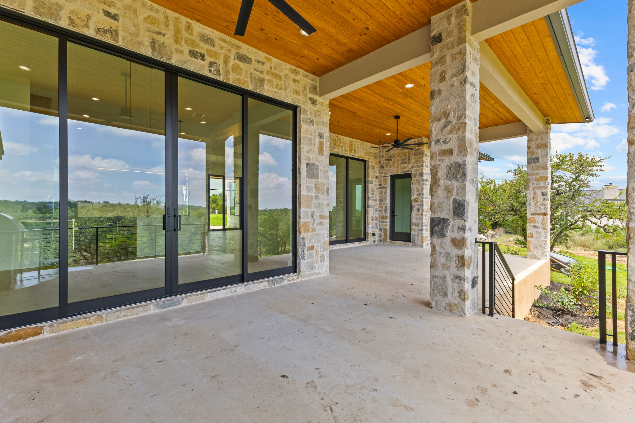 main property photo 37