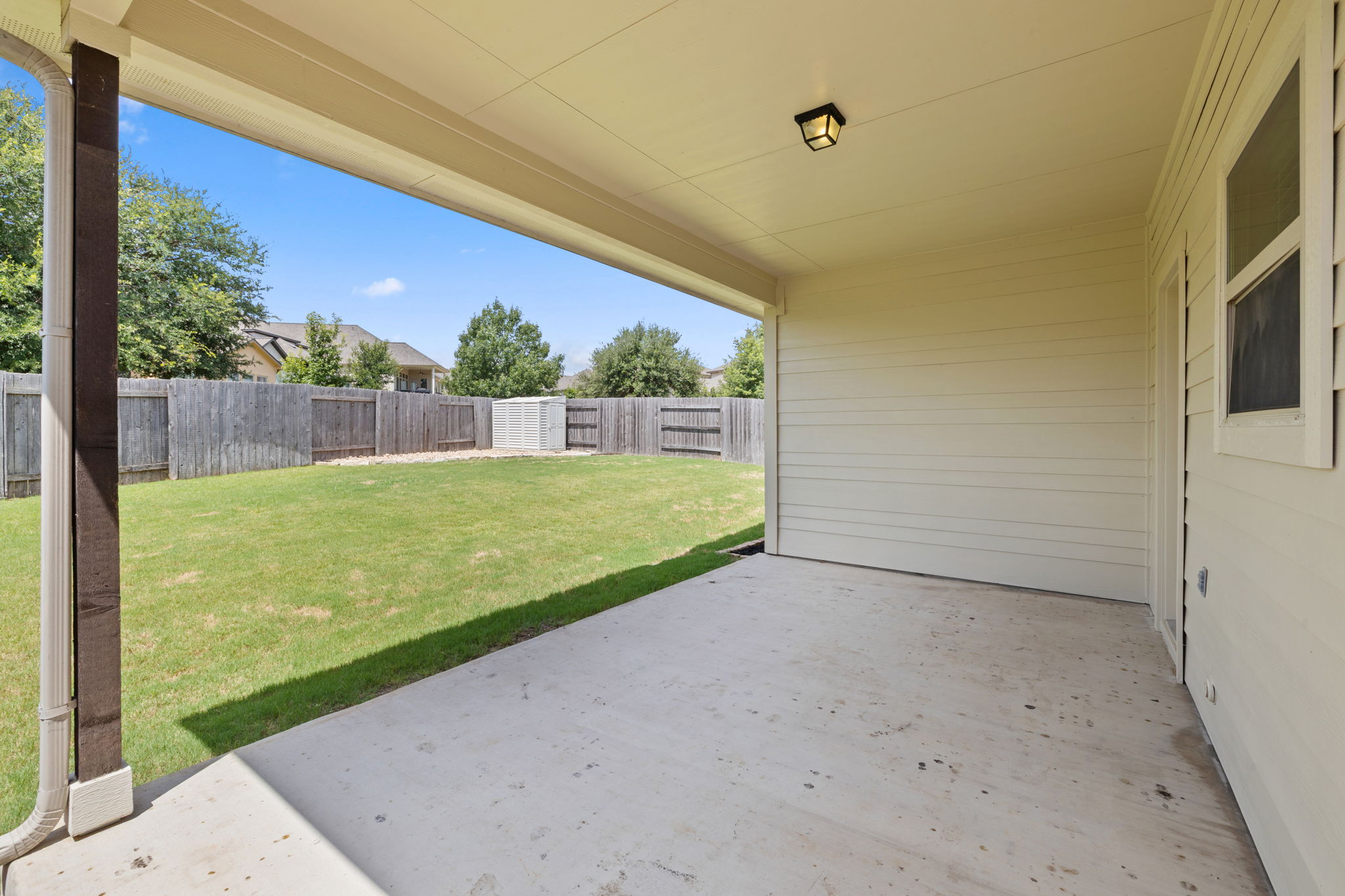 main property photo 29