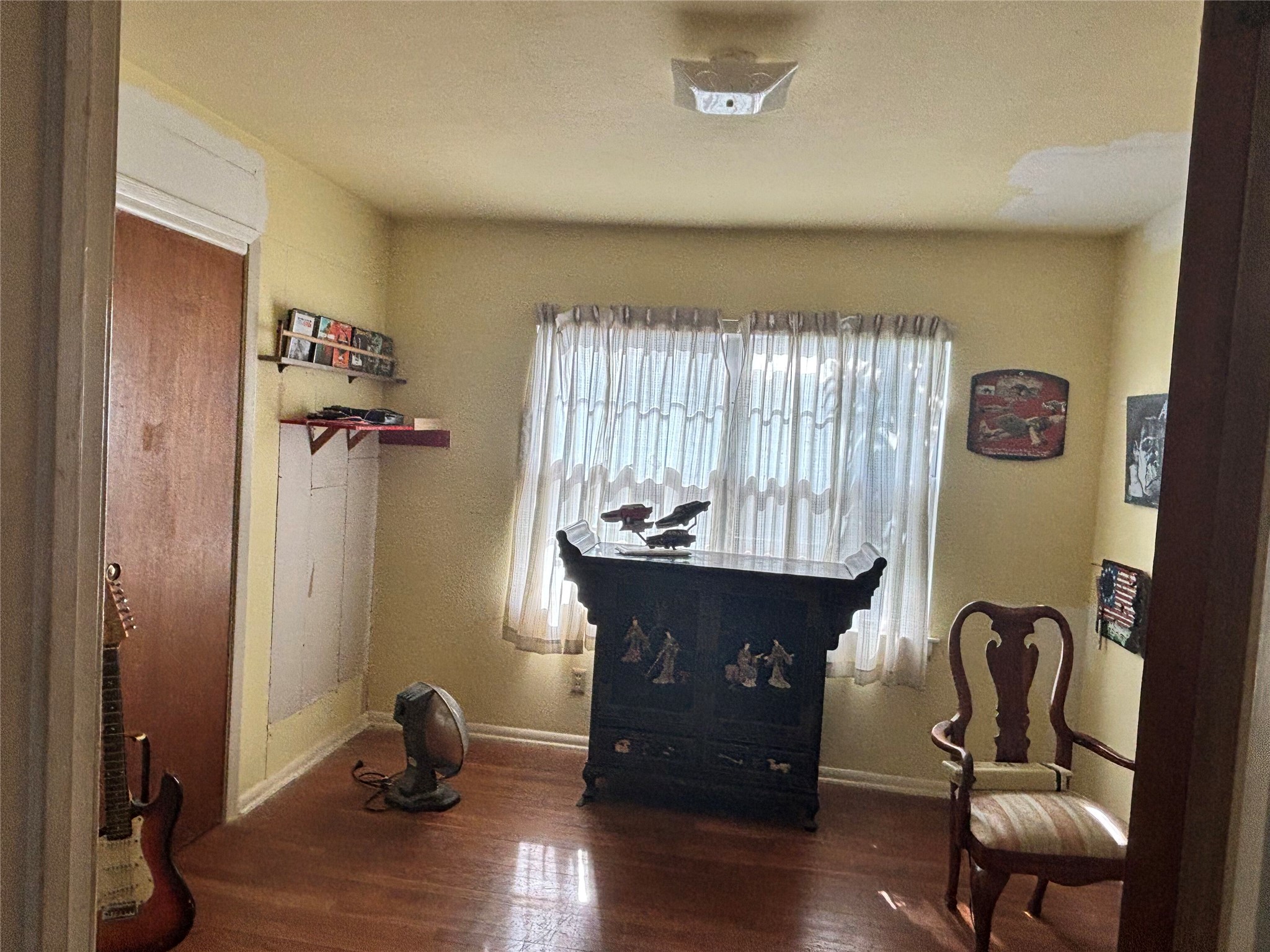 main property photo 12