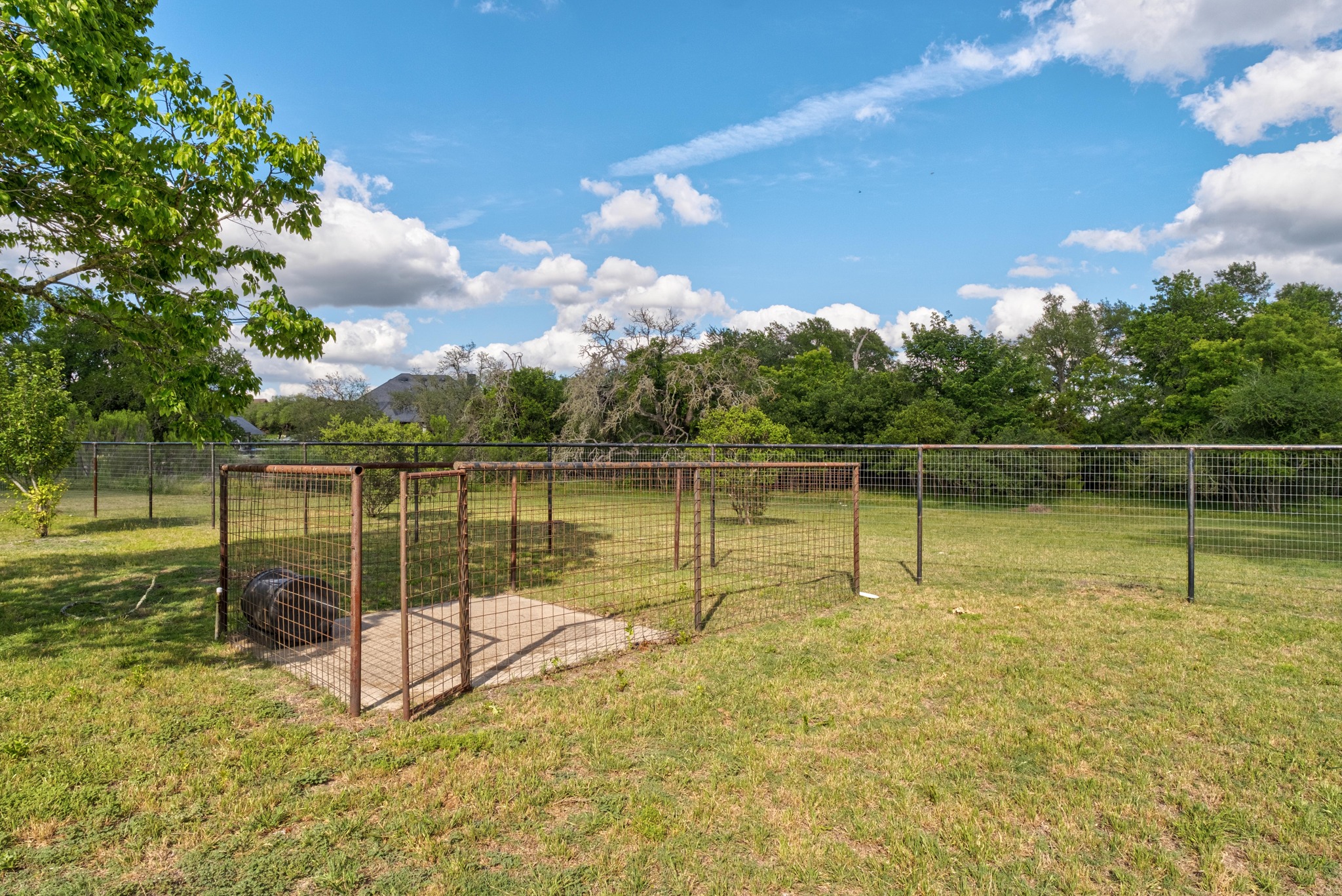 main property photo 34