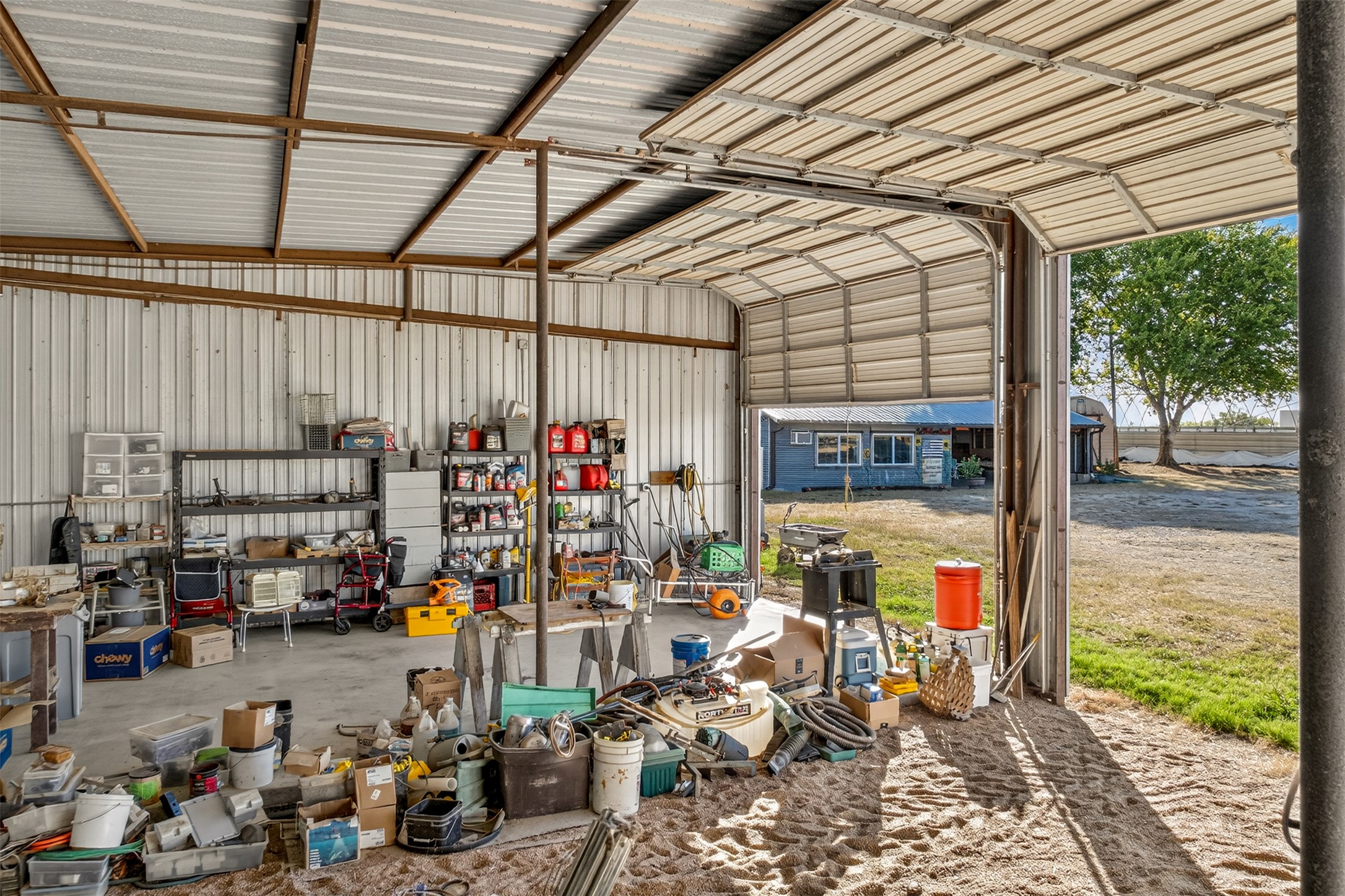 main property photo 39