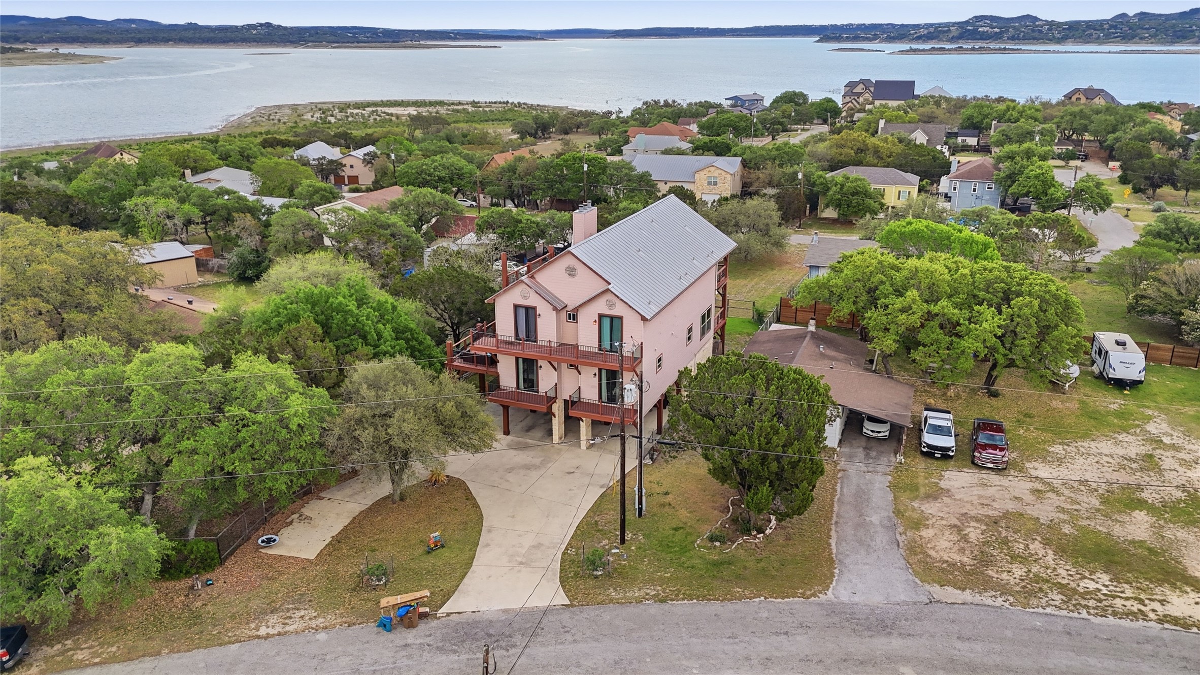 main property photo 38