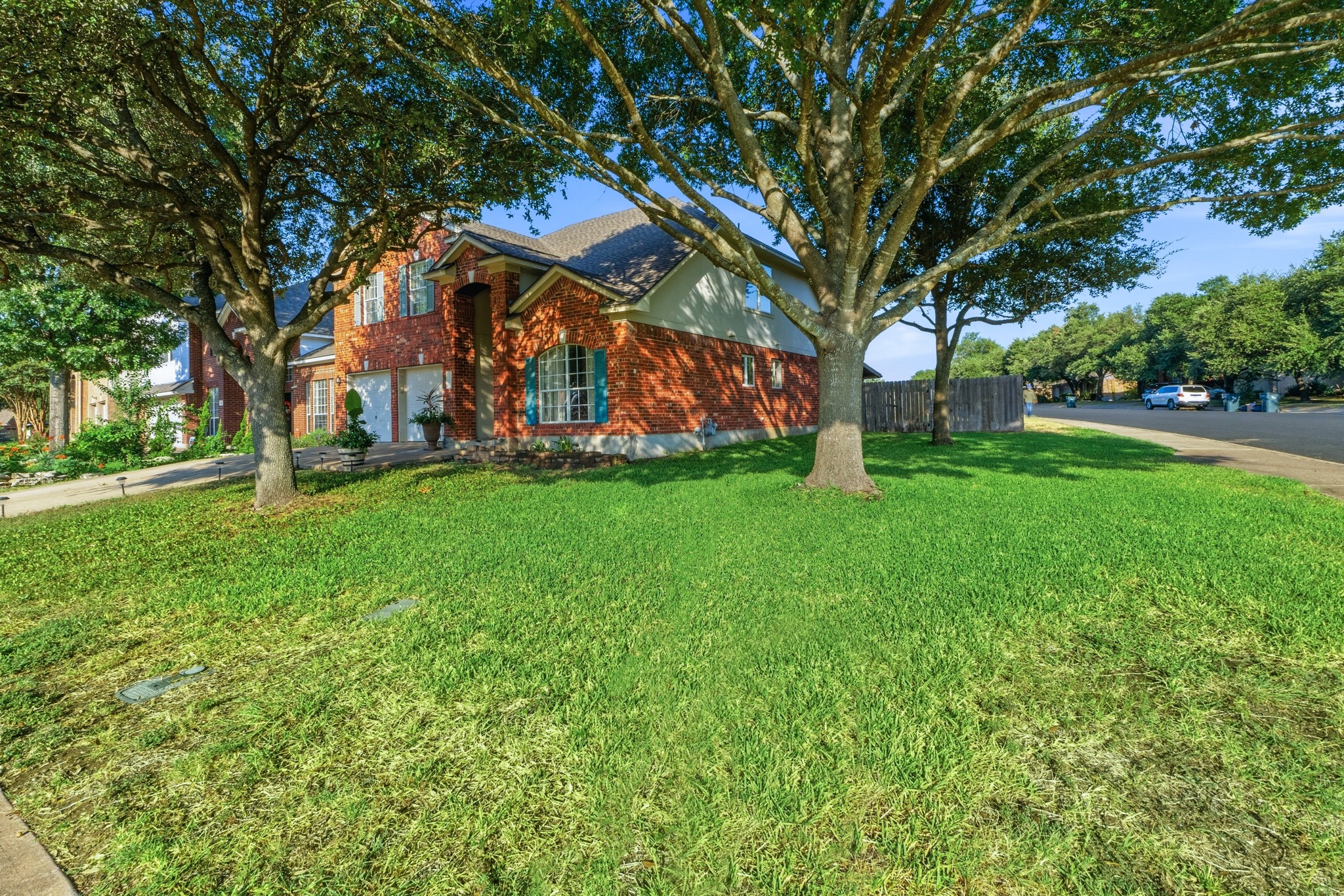 main property photo 2
