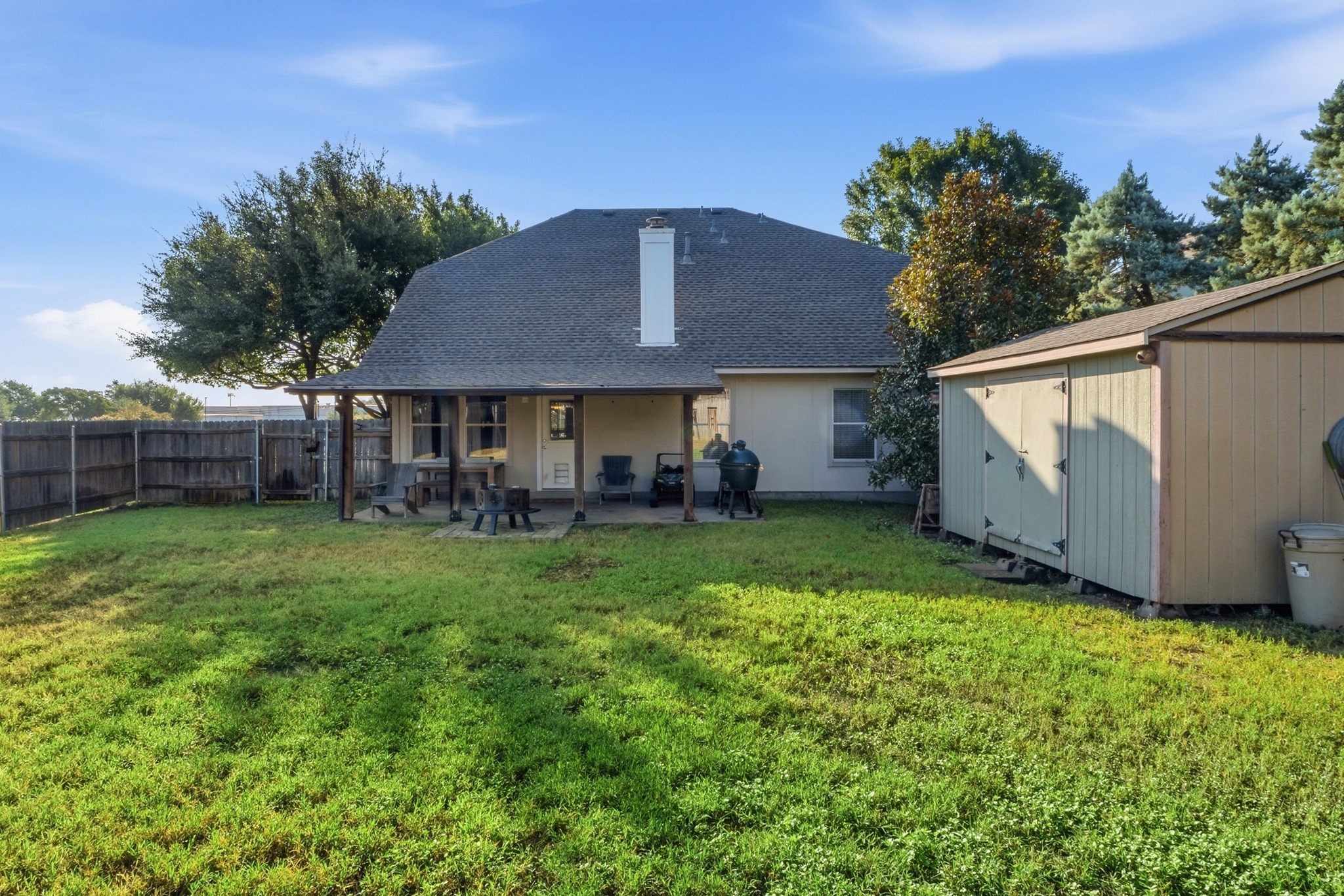 main property photo 33