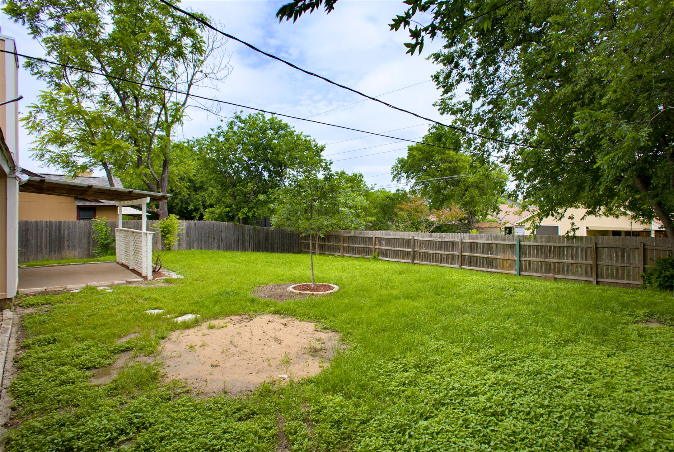 main property photo 23