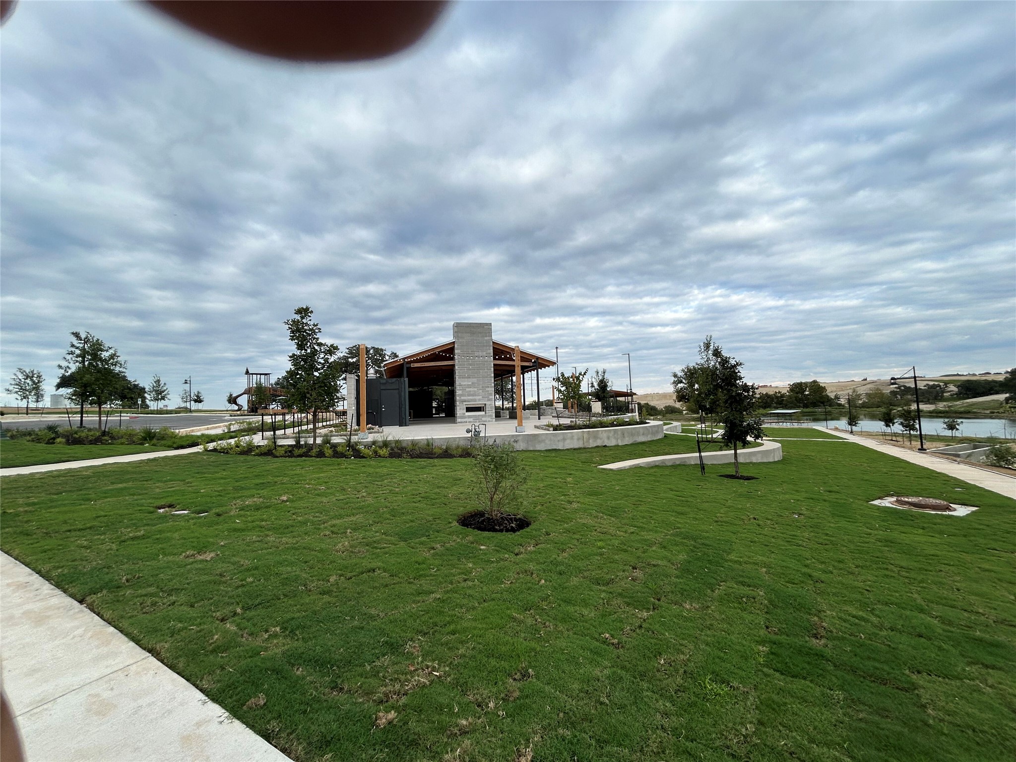 main property photo 31