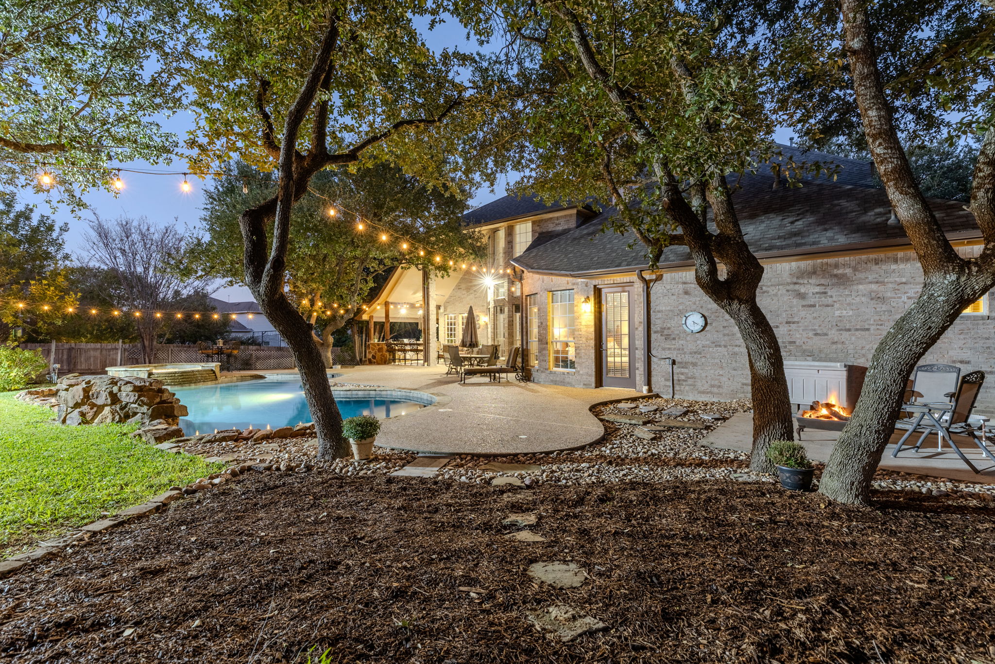 main property photo 32