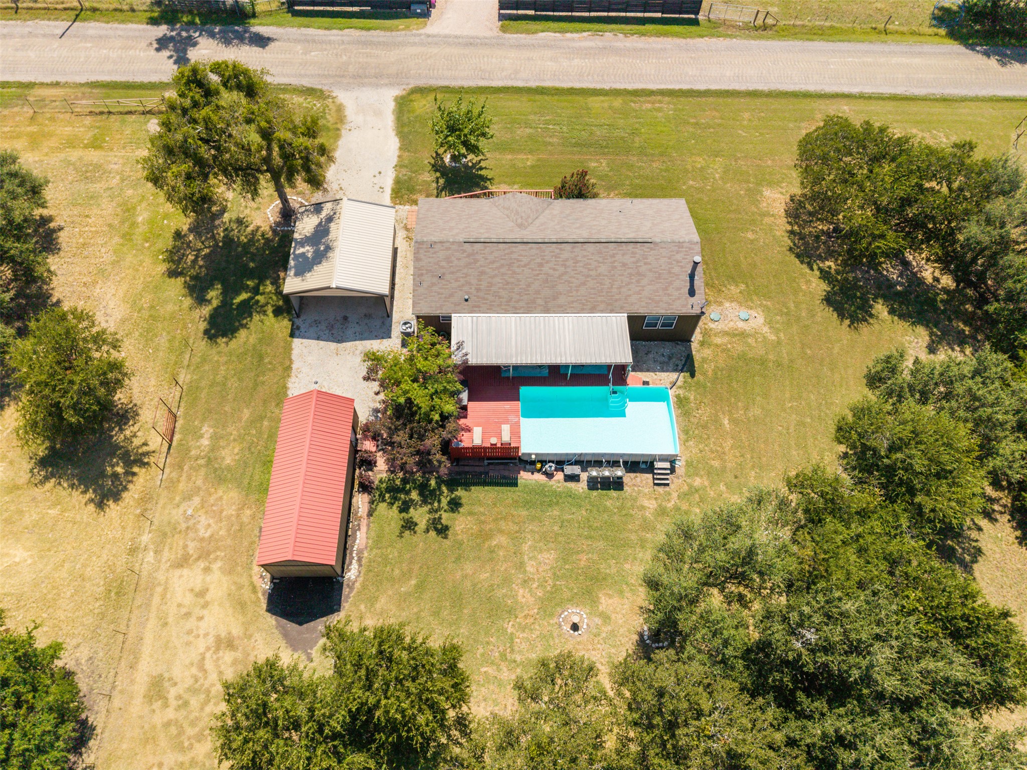 main property photo 31