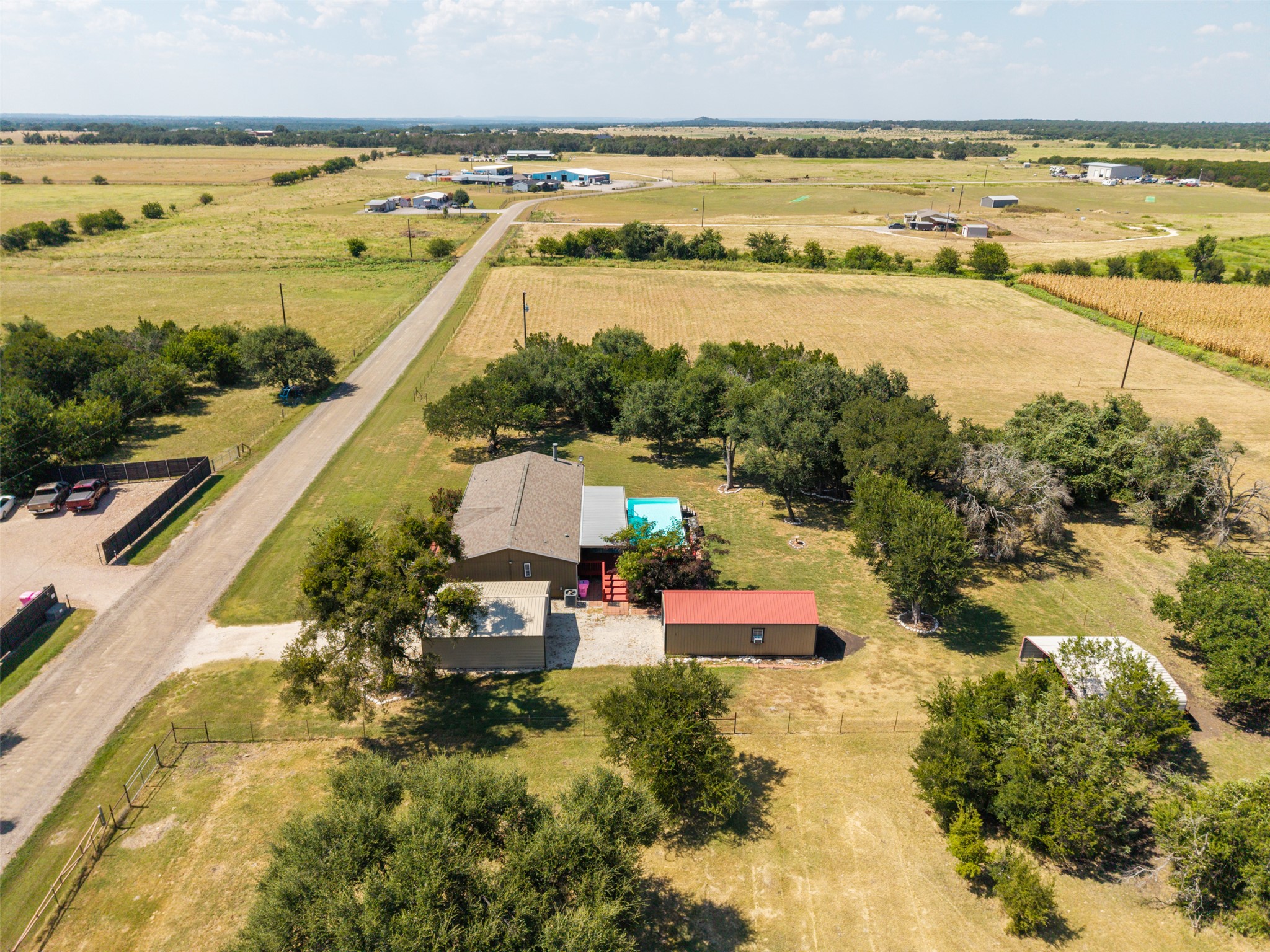 main property photo 32