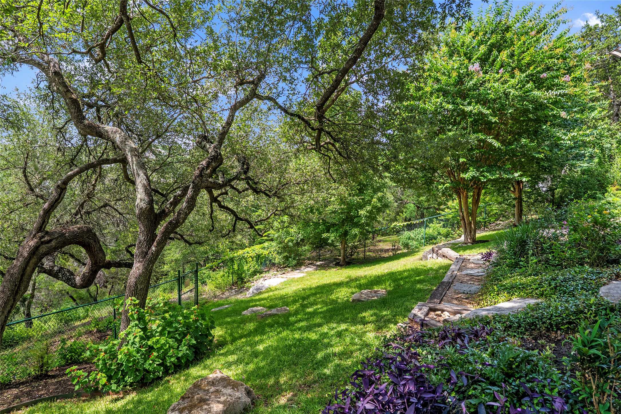 main property photo 36